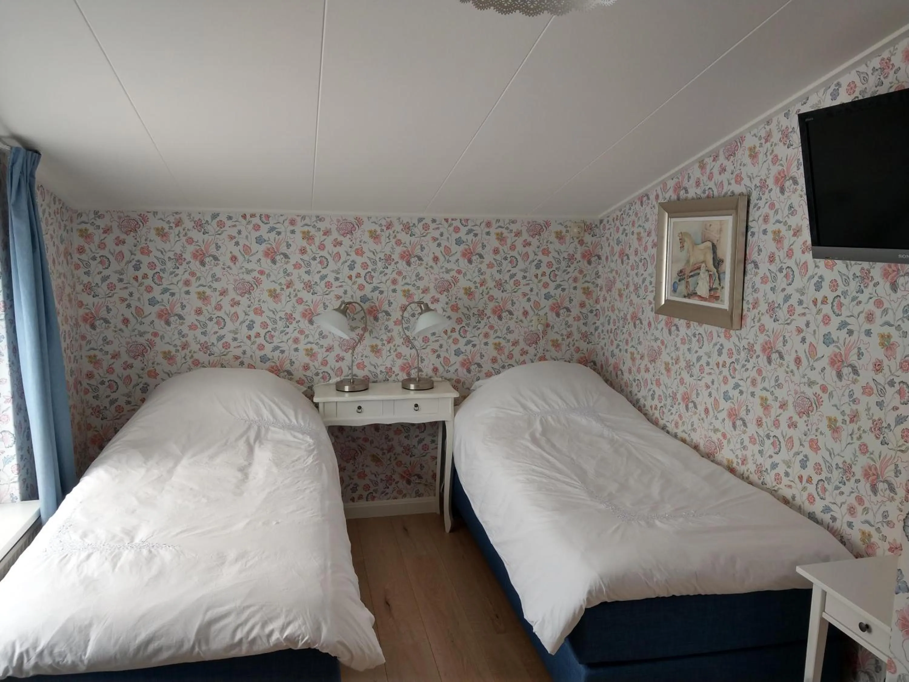 Bedroom, Bed in B&B De Blauwe Tulp