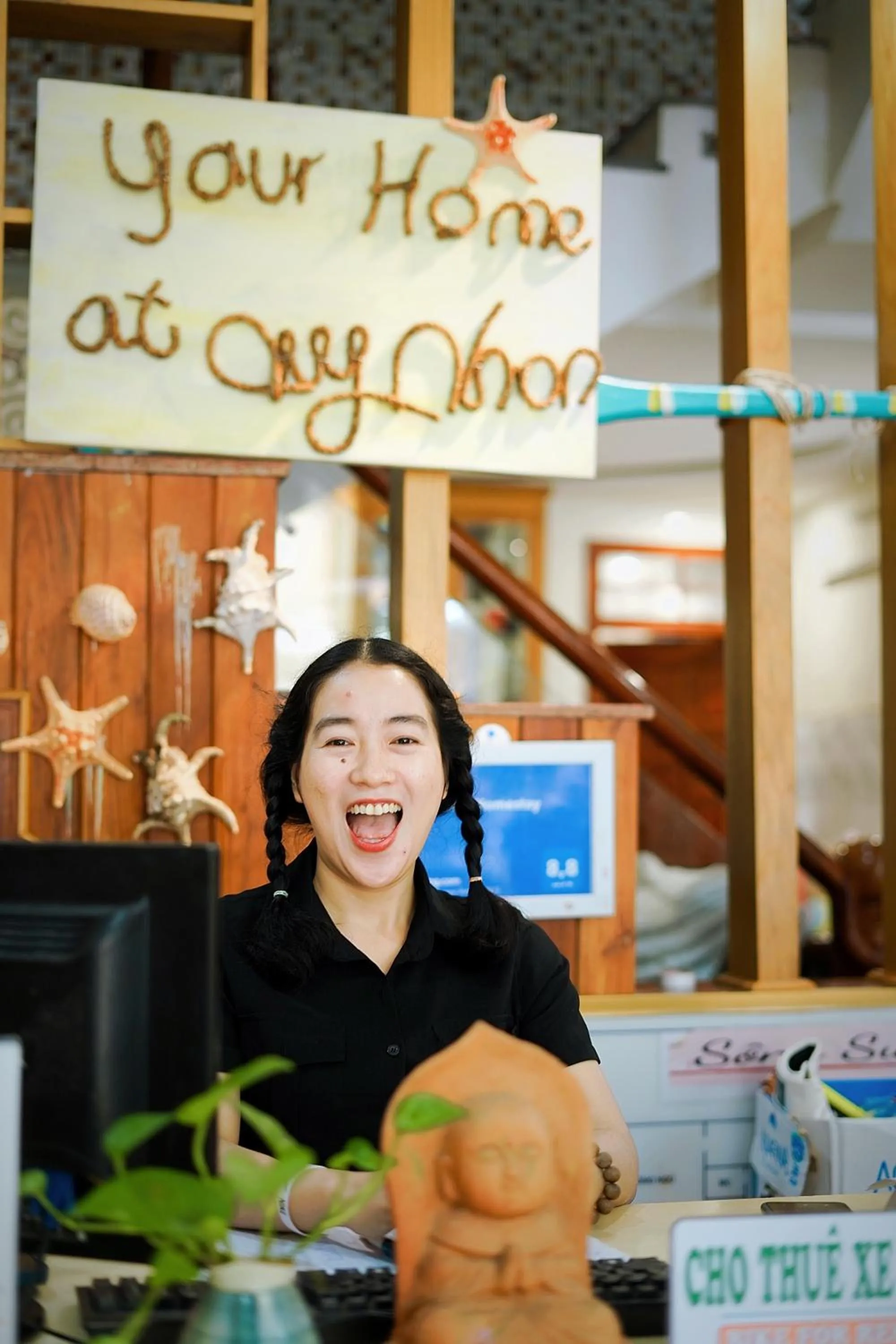 People in Sông Suối Homestay