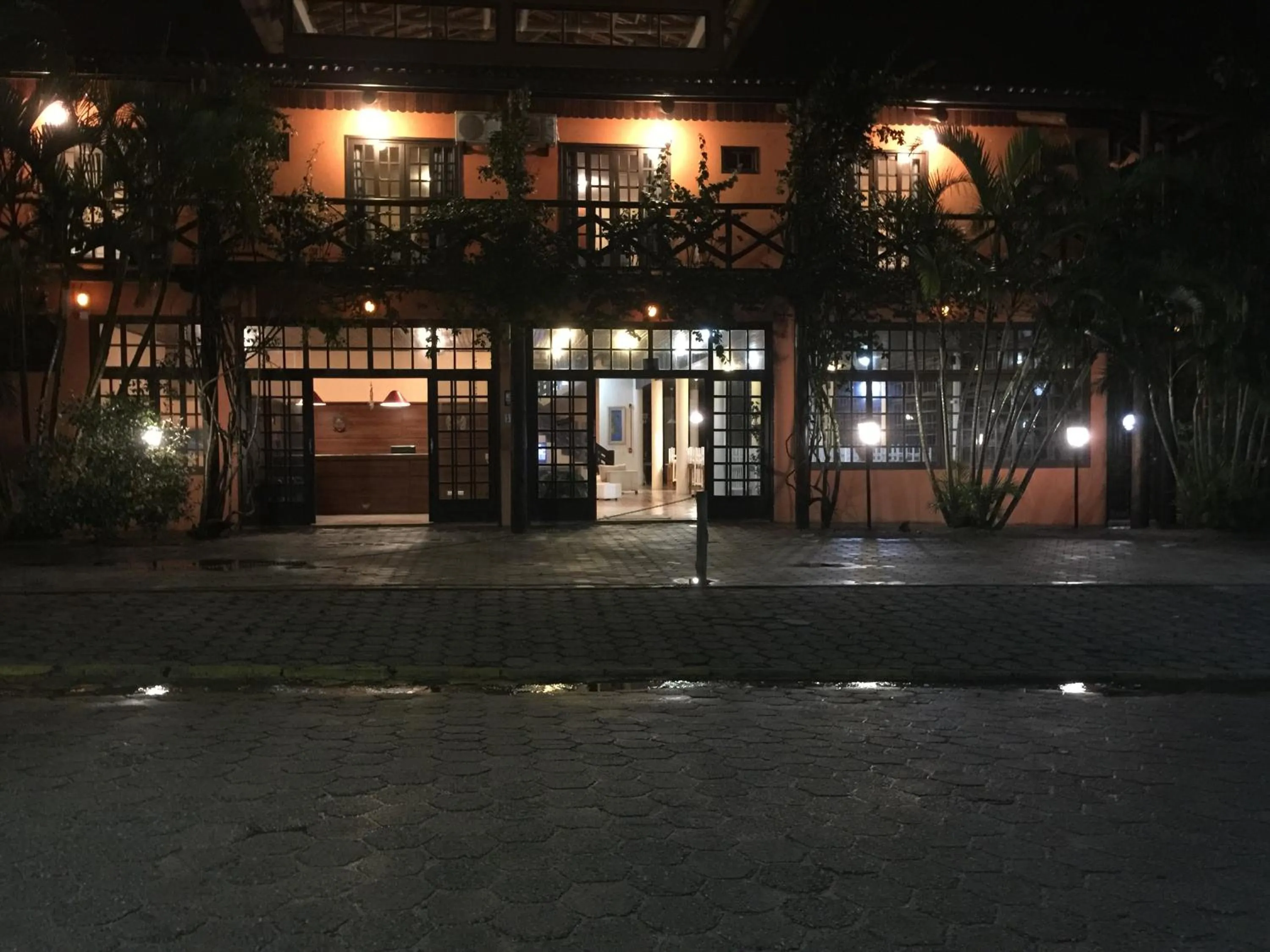 Facade/entrance in Pousada Canto Grande