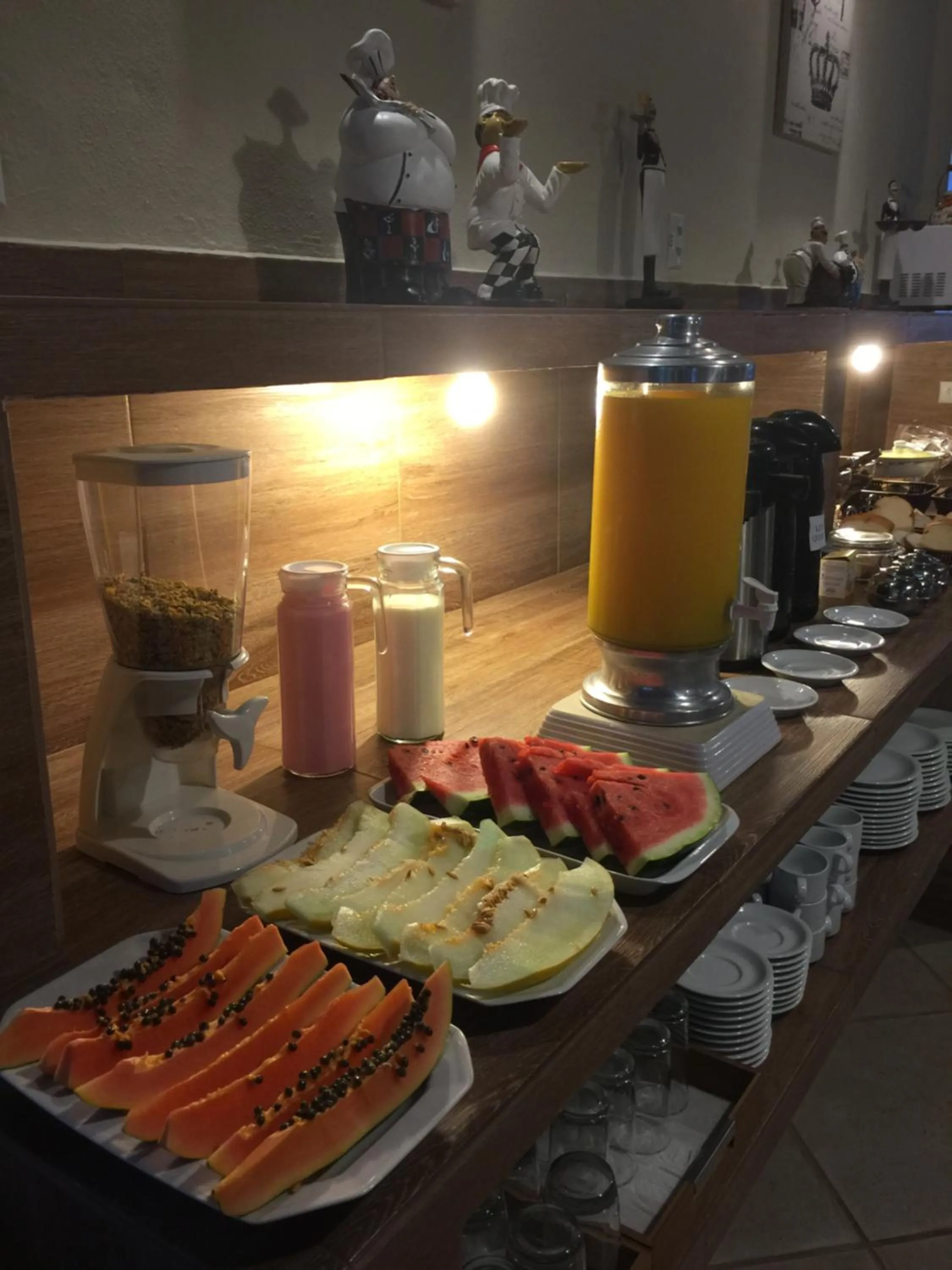 Buffet breakfast in Pousada Canto Grande