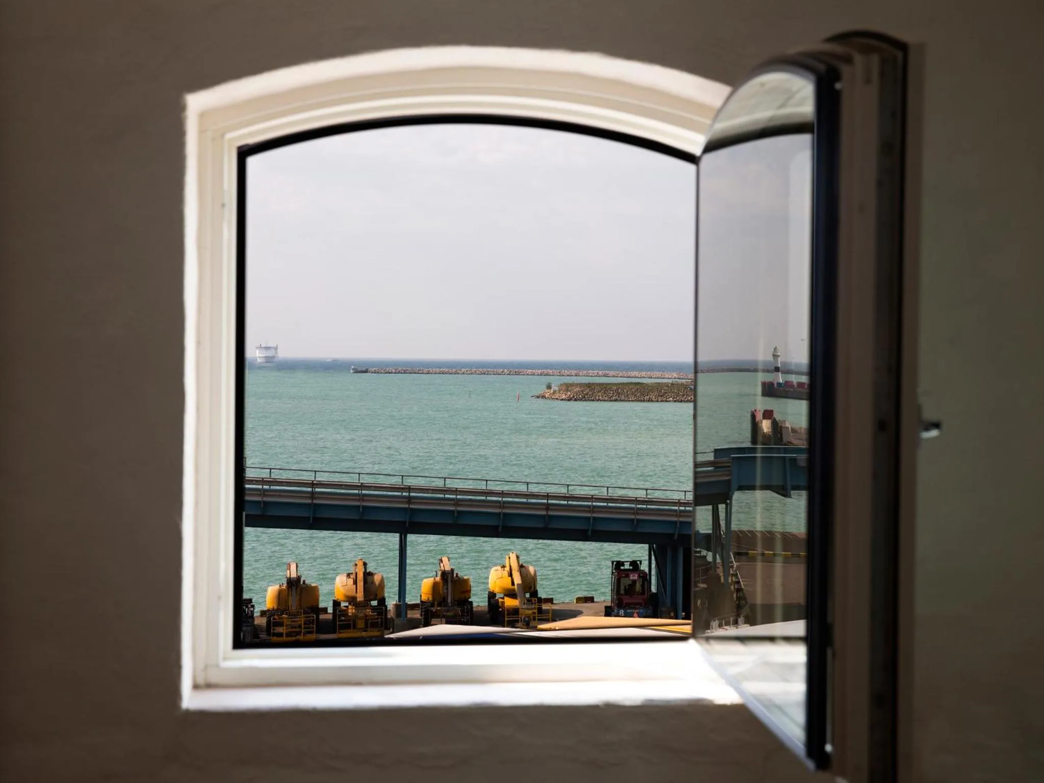 Sea view in Home Hotel Magasinet