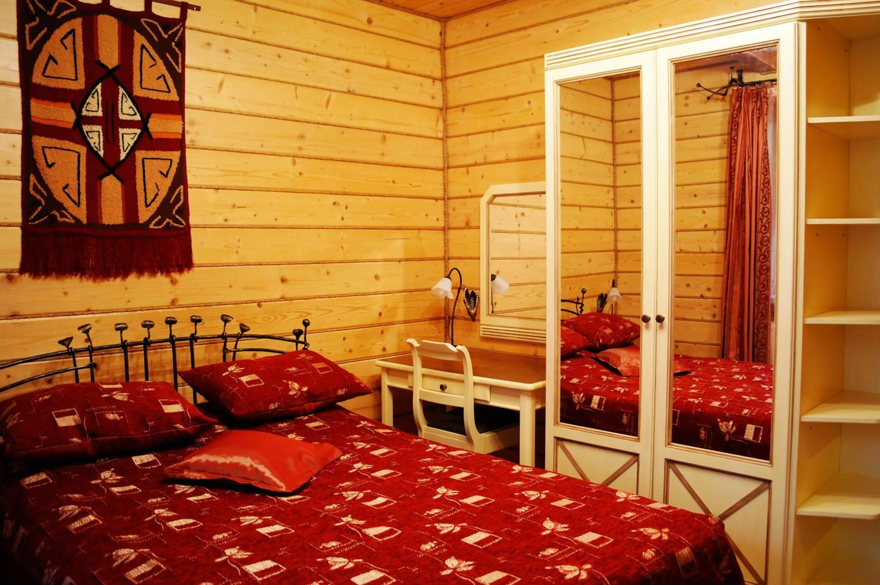 Restaurant/places to eat, Bed in Villa Iris