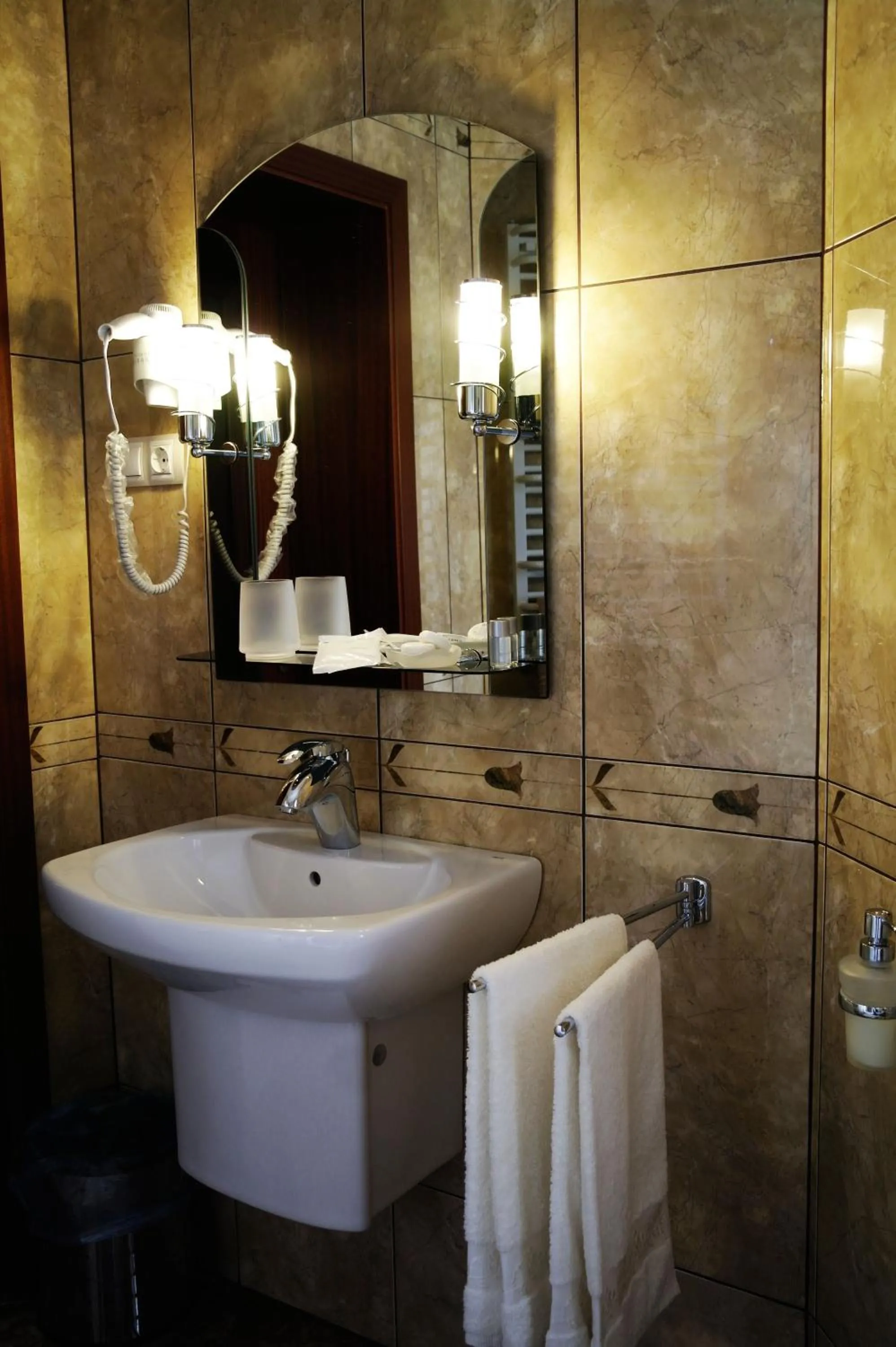 Shower in Villa Iris