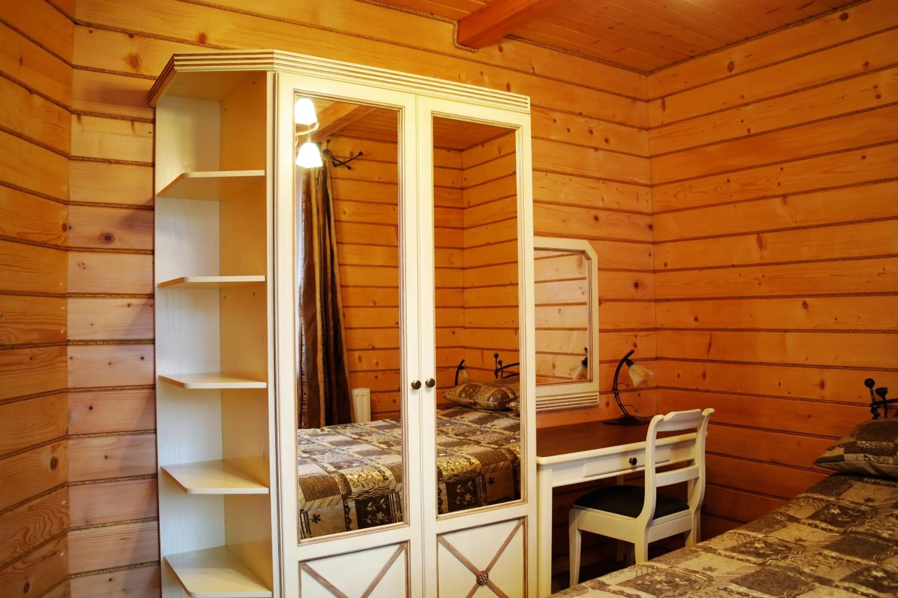 Shower in Villa Iris