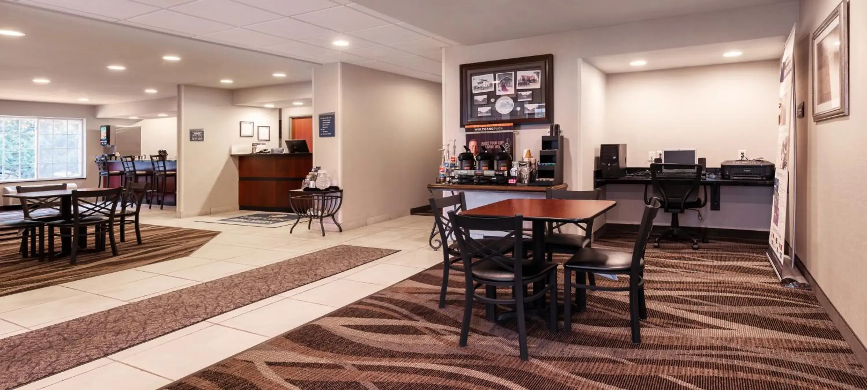 Lobby or reception in Cobblestone Inn & Suites - Durand Lobby or reception in Cobblestone Inn & Suites - Durand