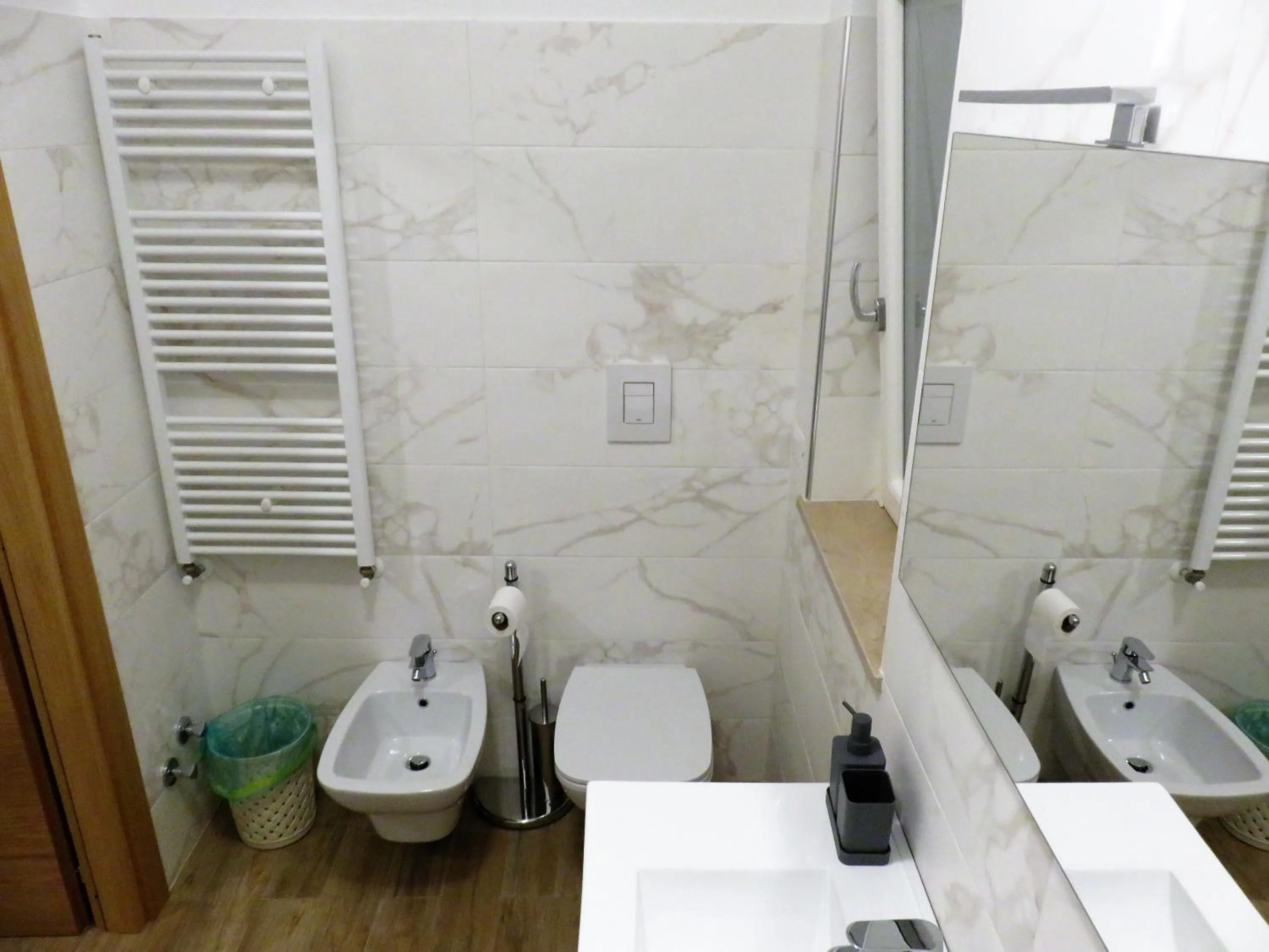 Toilet in Residenza Montegrappa