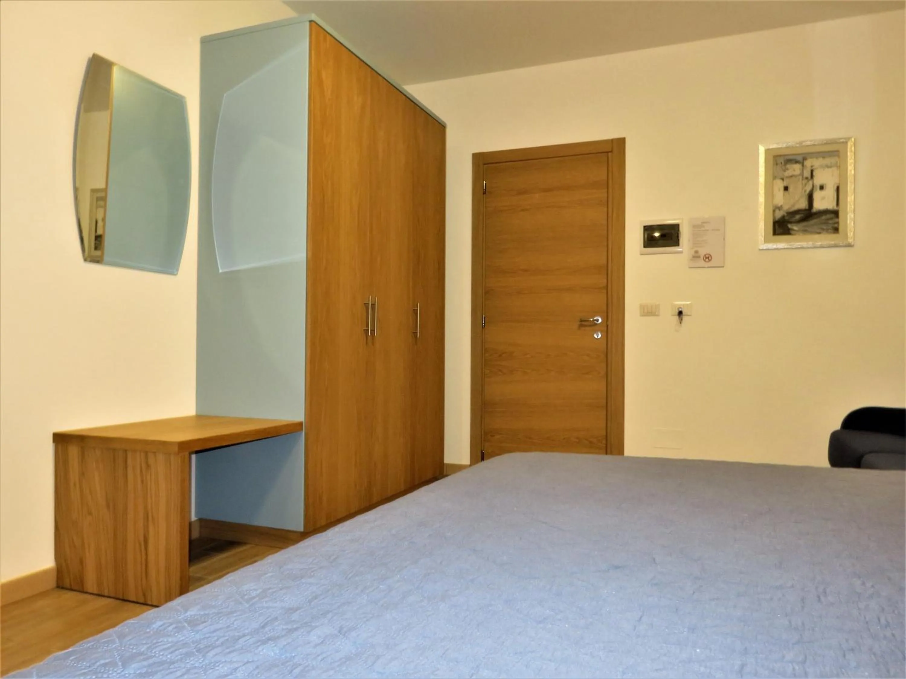 Living room, Bed in Residenza Montegrappa