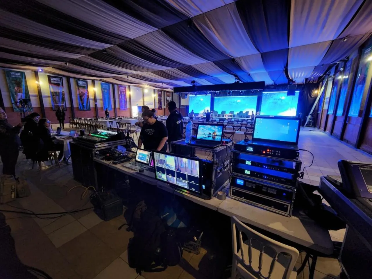 group of guests in Hotel Quinta Mision