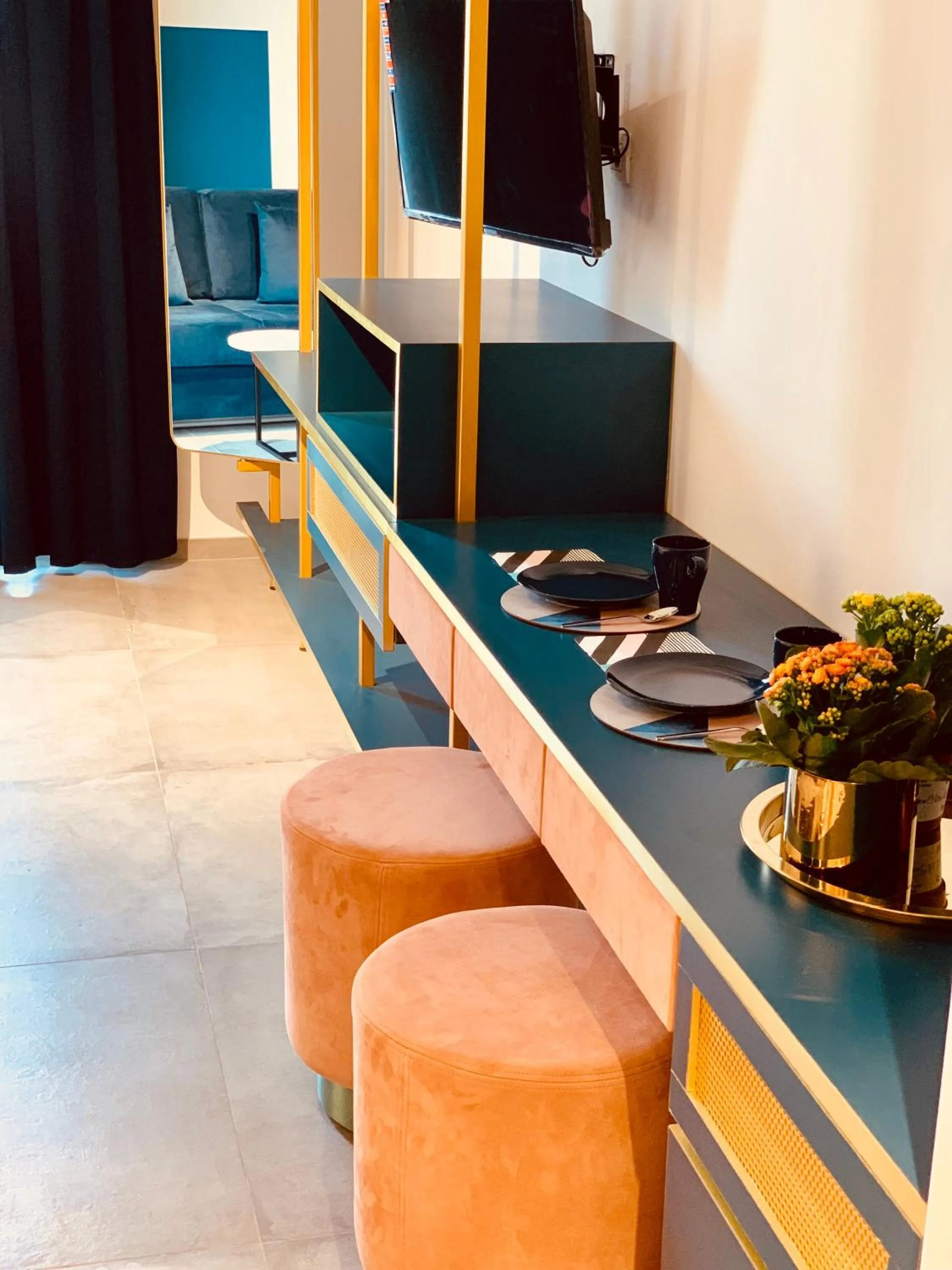 TV and multimedia in Nacu 90