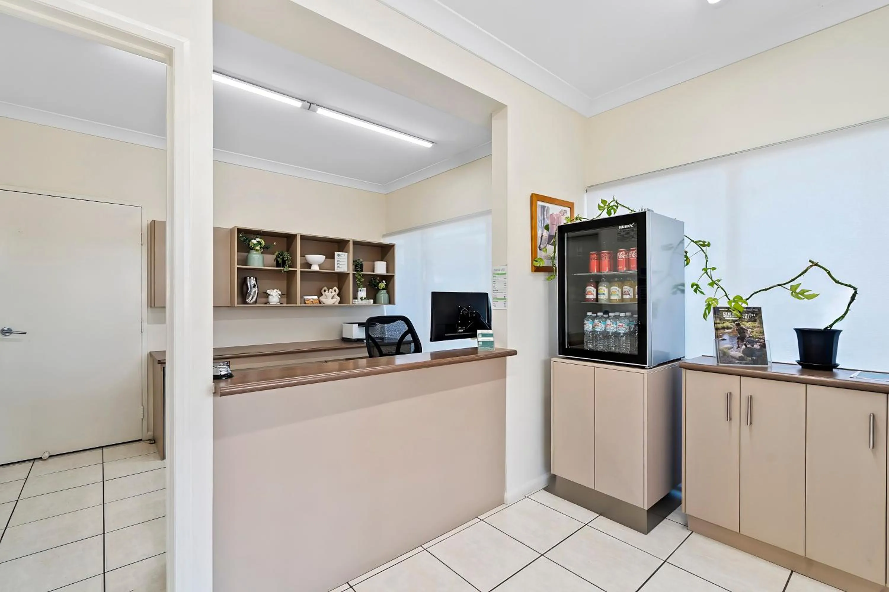 Lobby or reception in Emerald Inn by Travellers