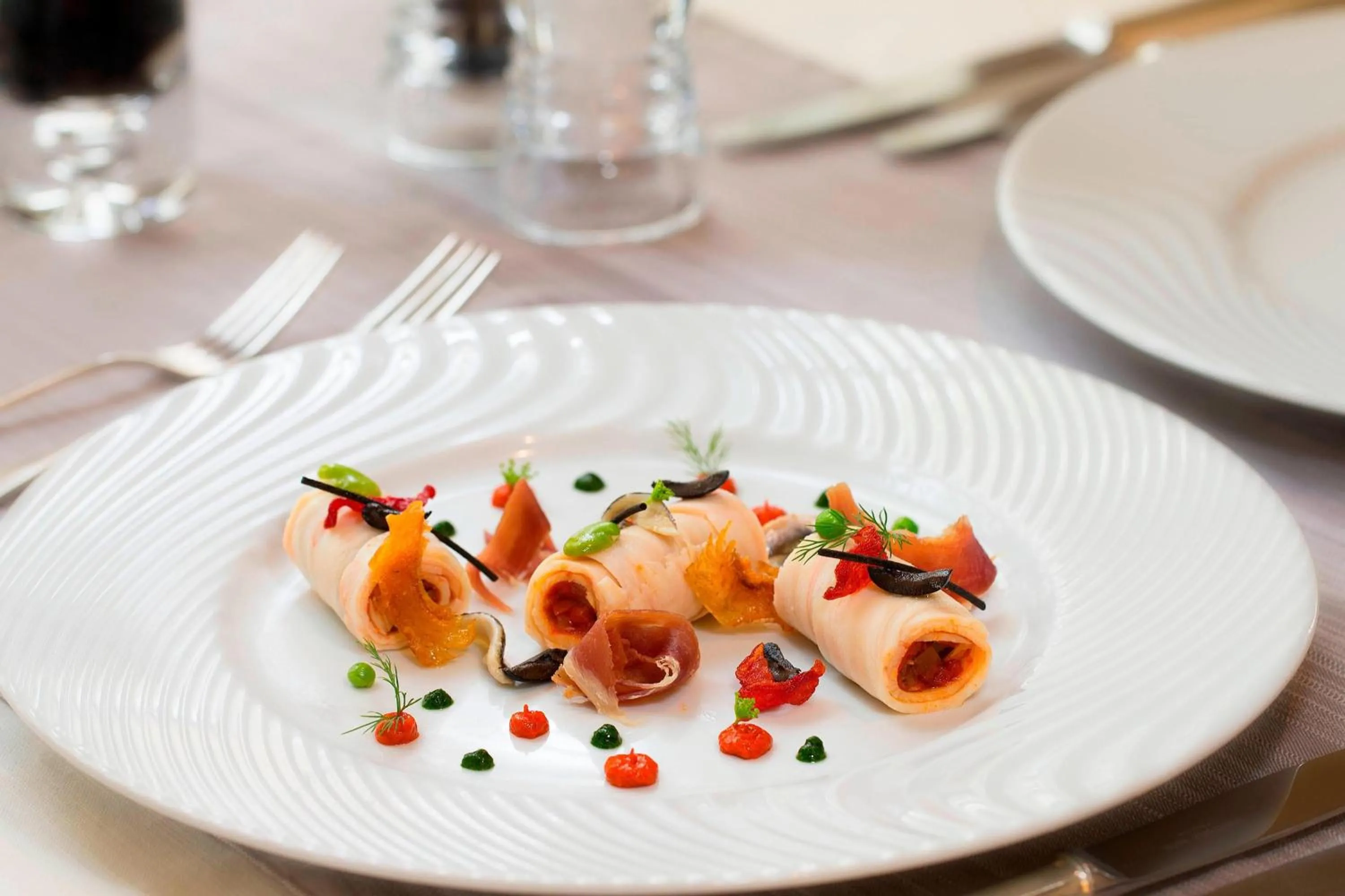 Restaurant/places to eat in Le Méridien Nouméa Resort & Spa