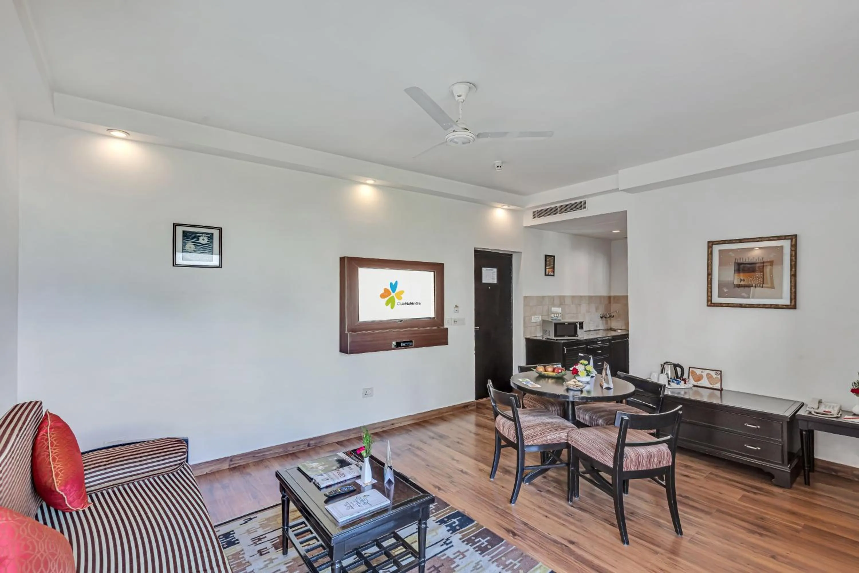 Living room in Club Mahindra Snow Peaks Manali