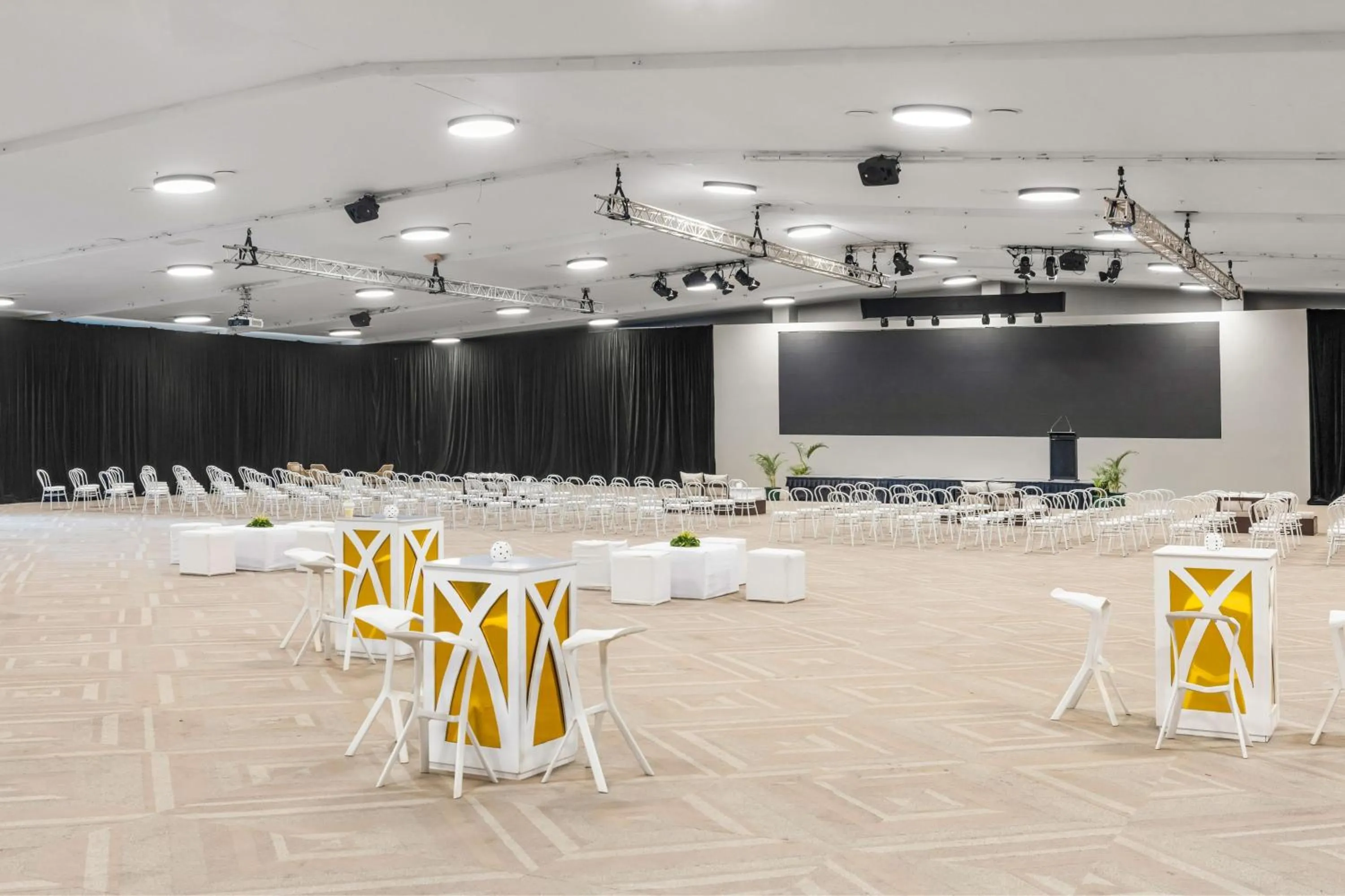 Meeting/conference room in Sheraton Fiji Golf & Beach Resort