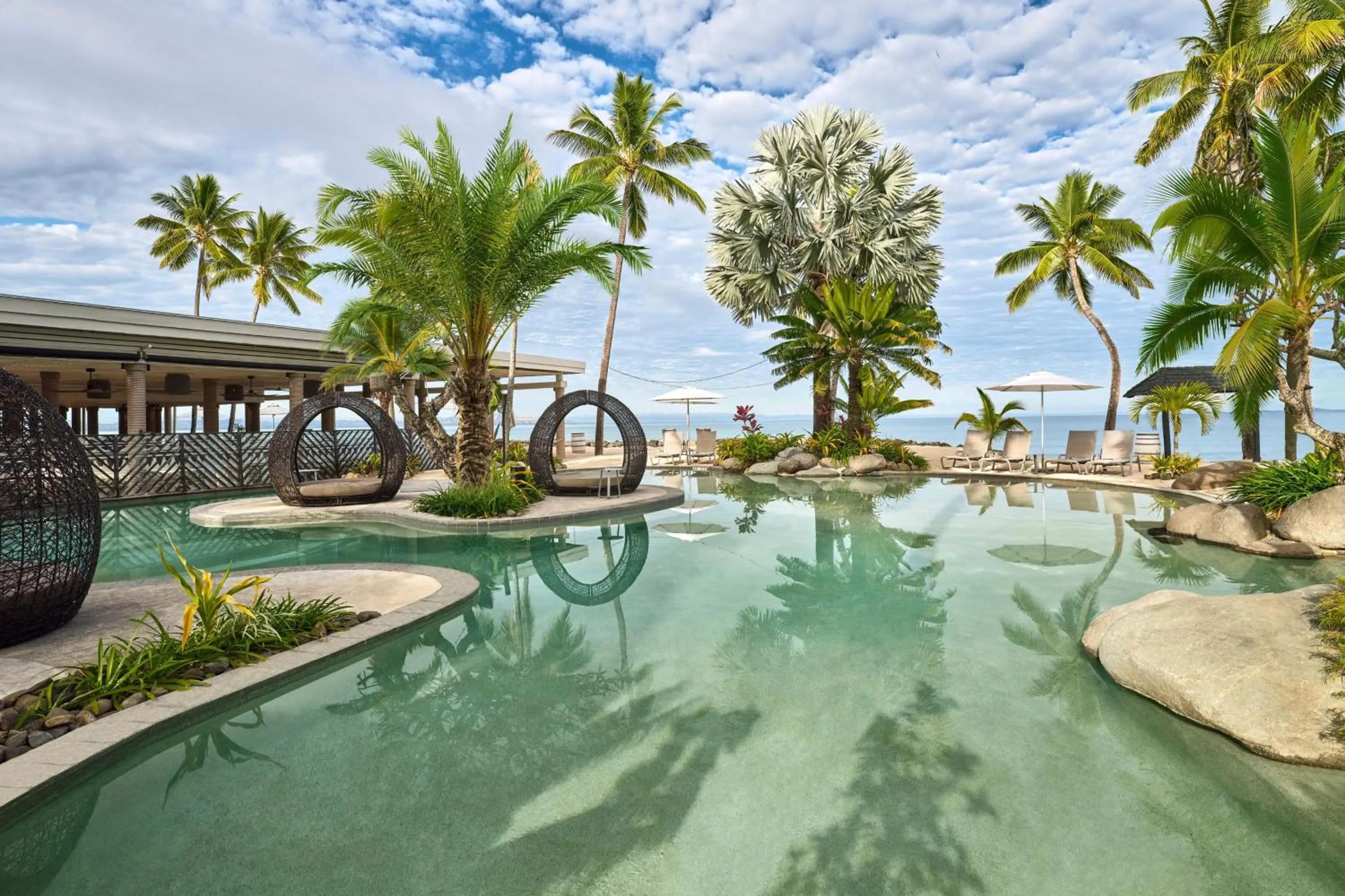 Swimming pool in Sheraton Fiji Golf & Beach Resort