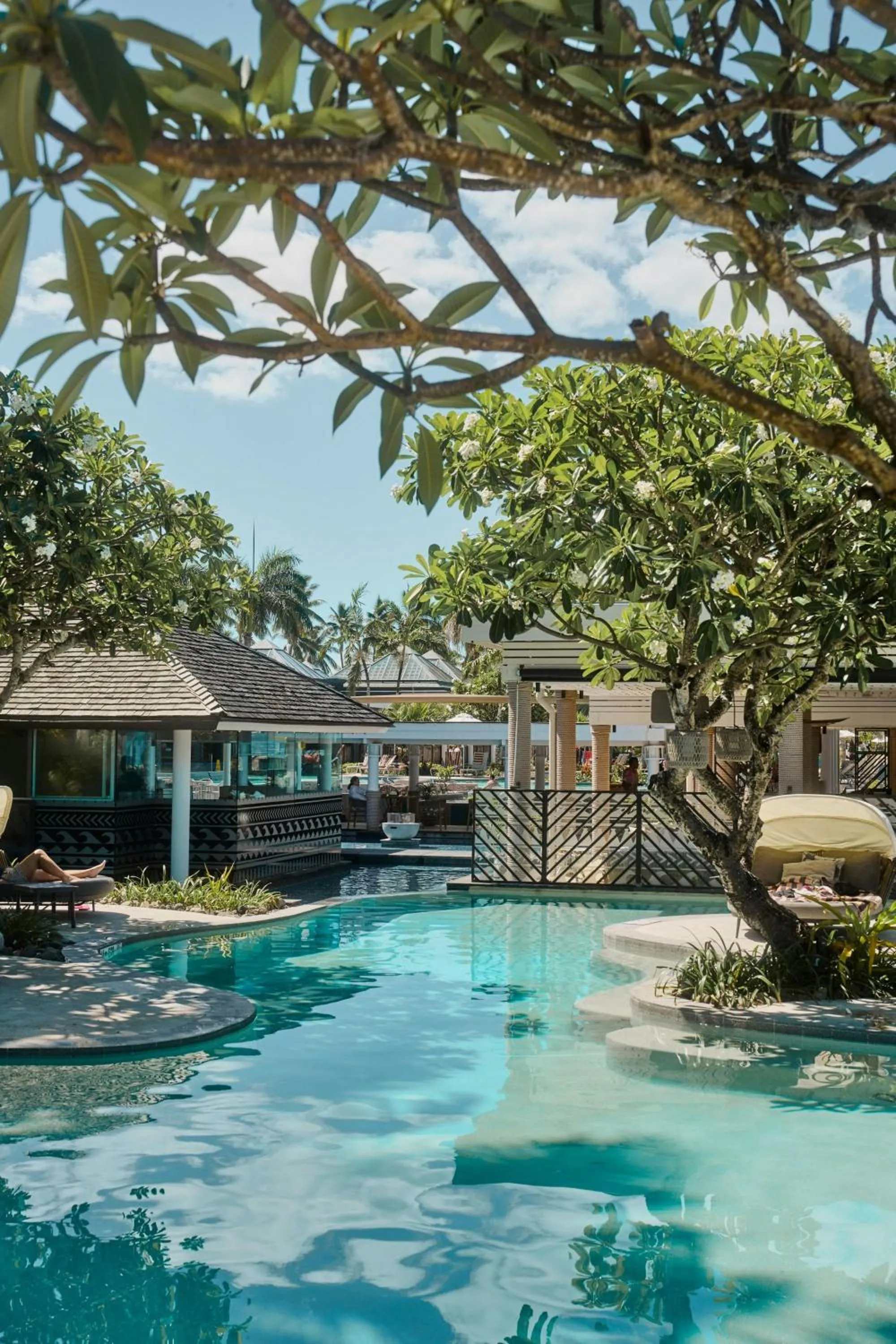 Swimming pool in Sheraton Fiji Golf & Beach Resort