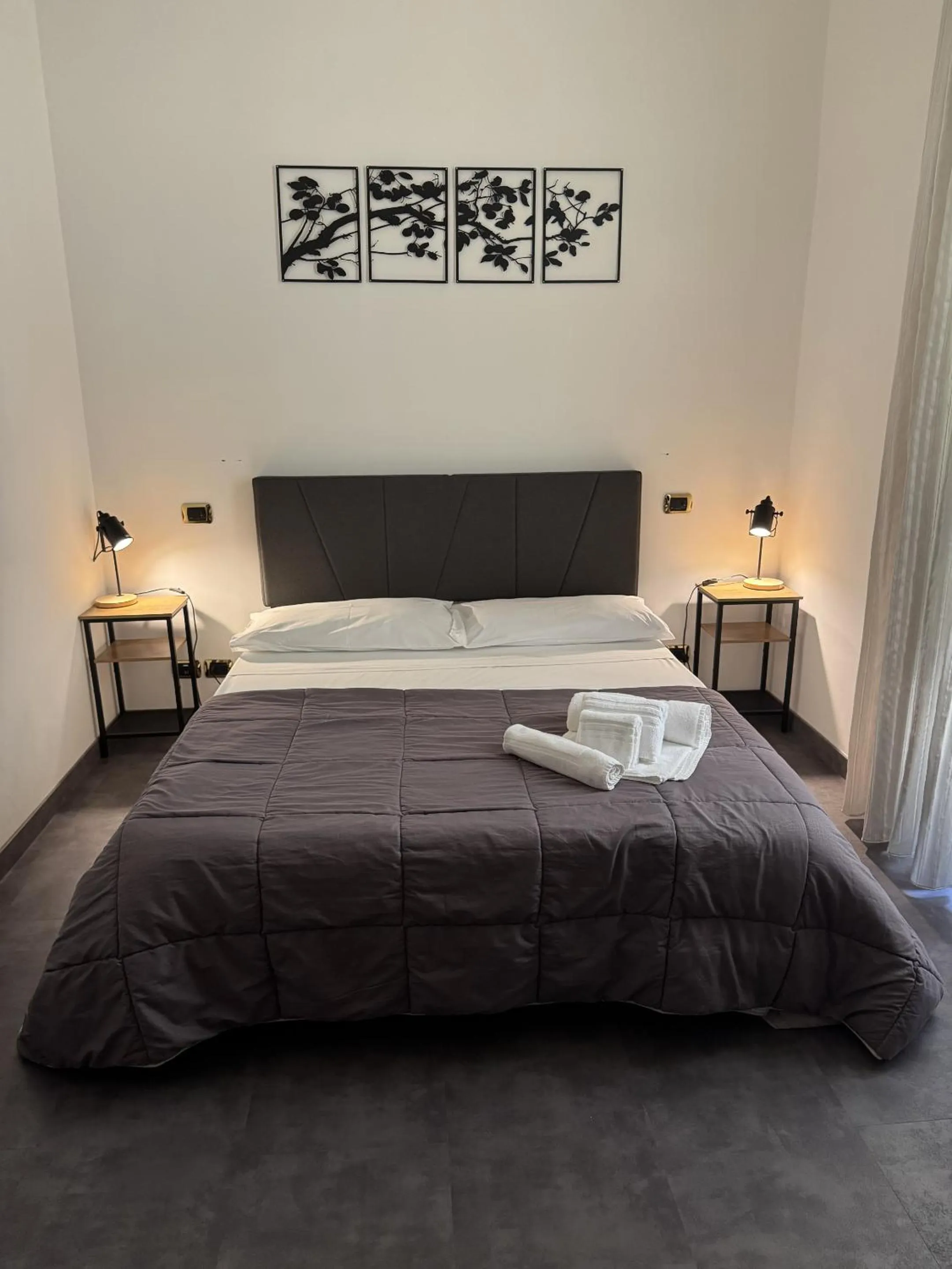 Bedroom, Bed in Holiday Guesthouse