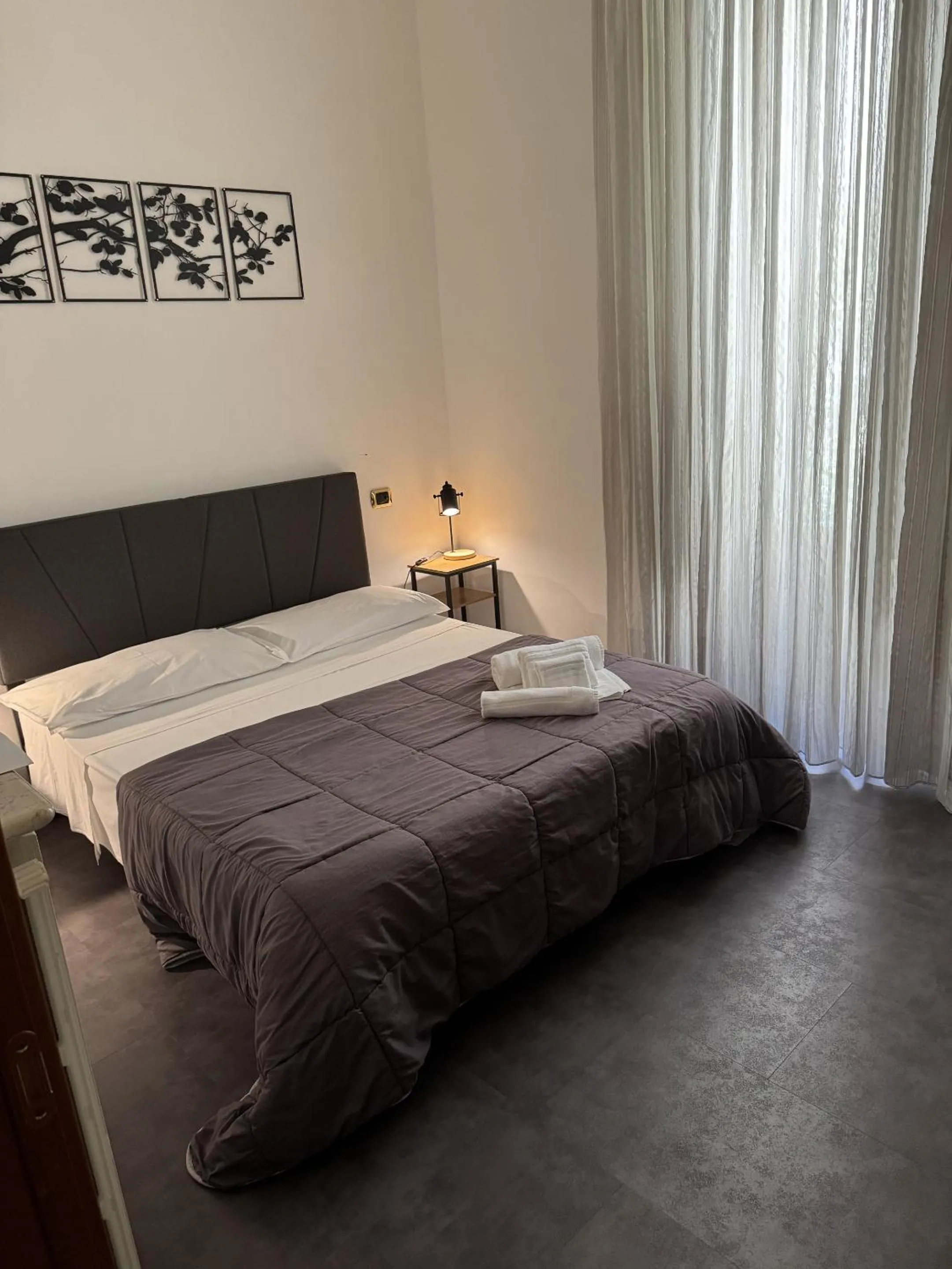 Bedroom, Bed in Holiday Guesthouse