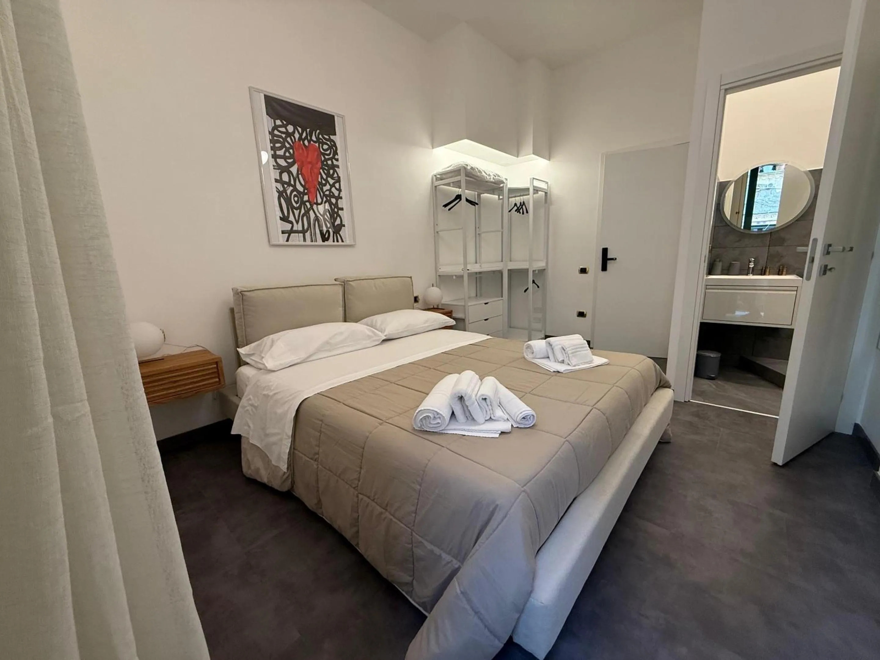 Bedroom, Bed in Holiday Guesthouse