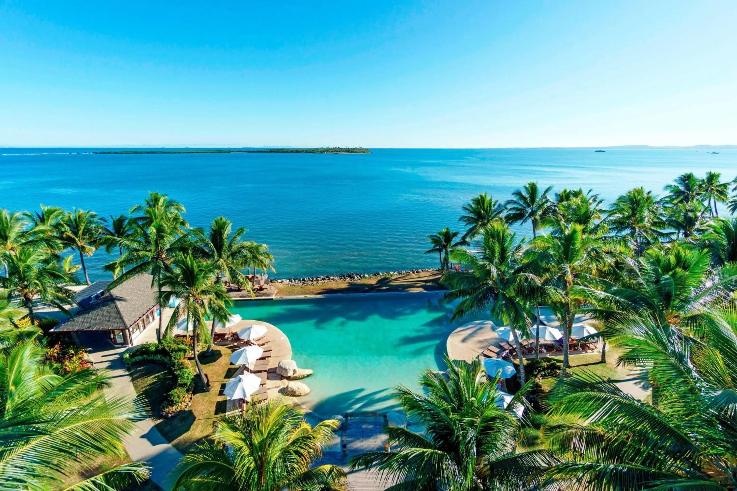 Swimming pool in Sheraton Denarau Villas