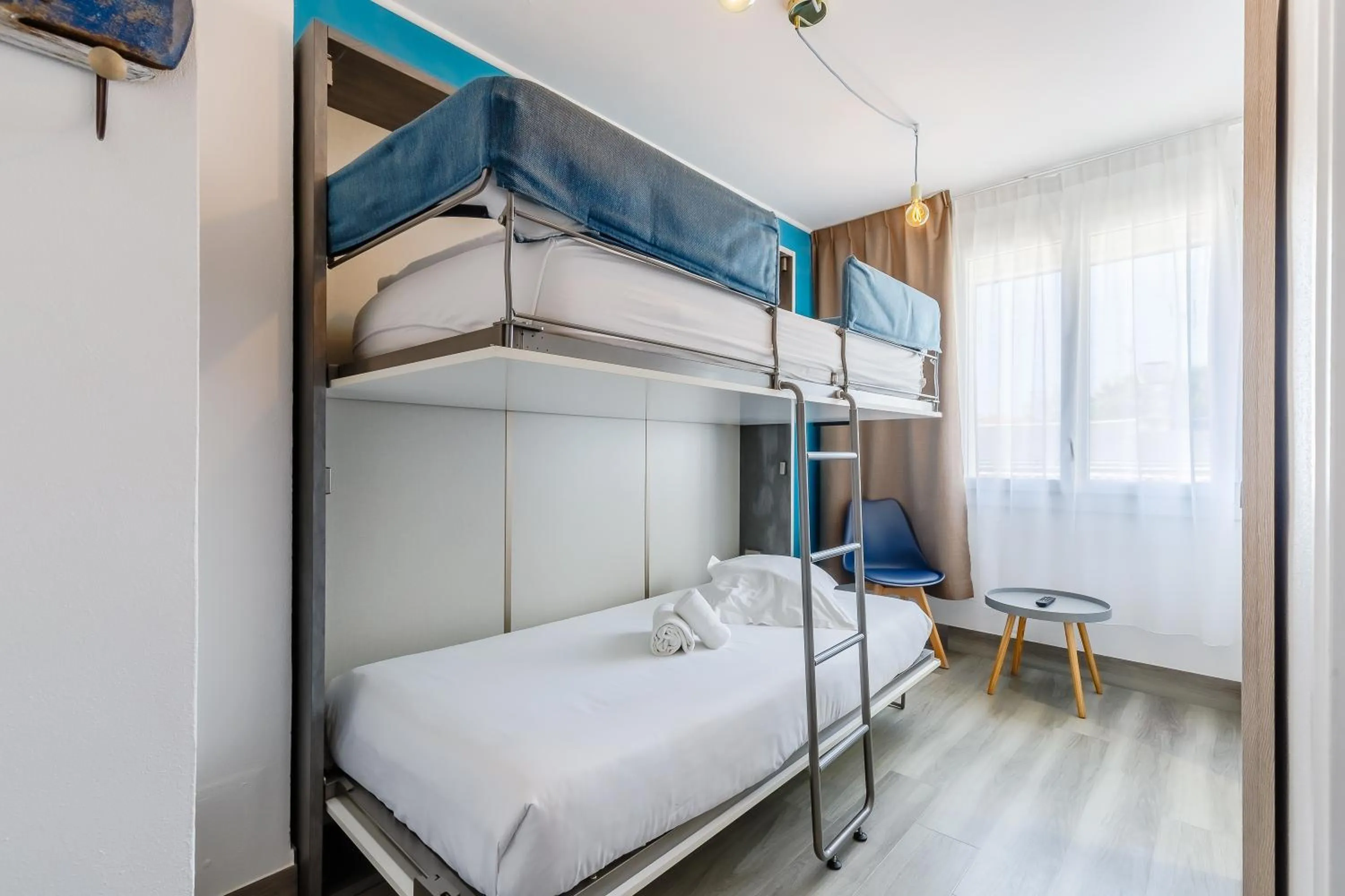 Bedroom, Bed in Hotel La Cote Oceane - Saint Jean de Monts