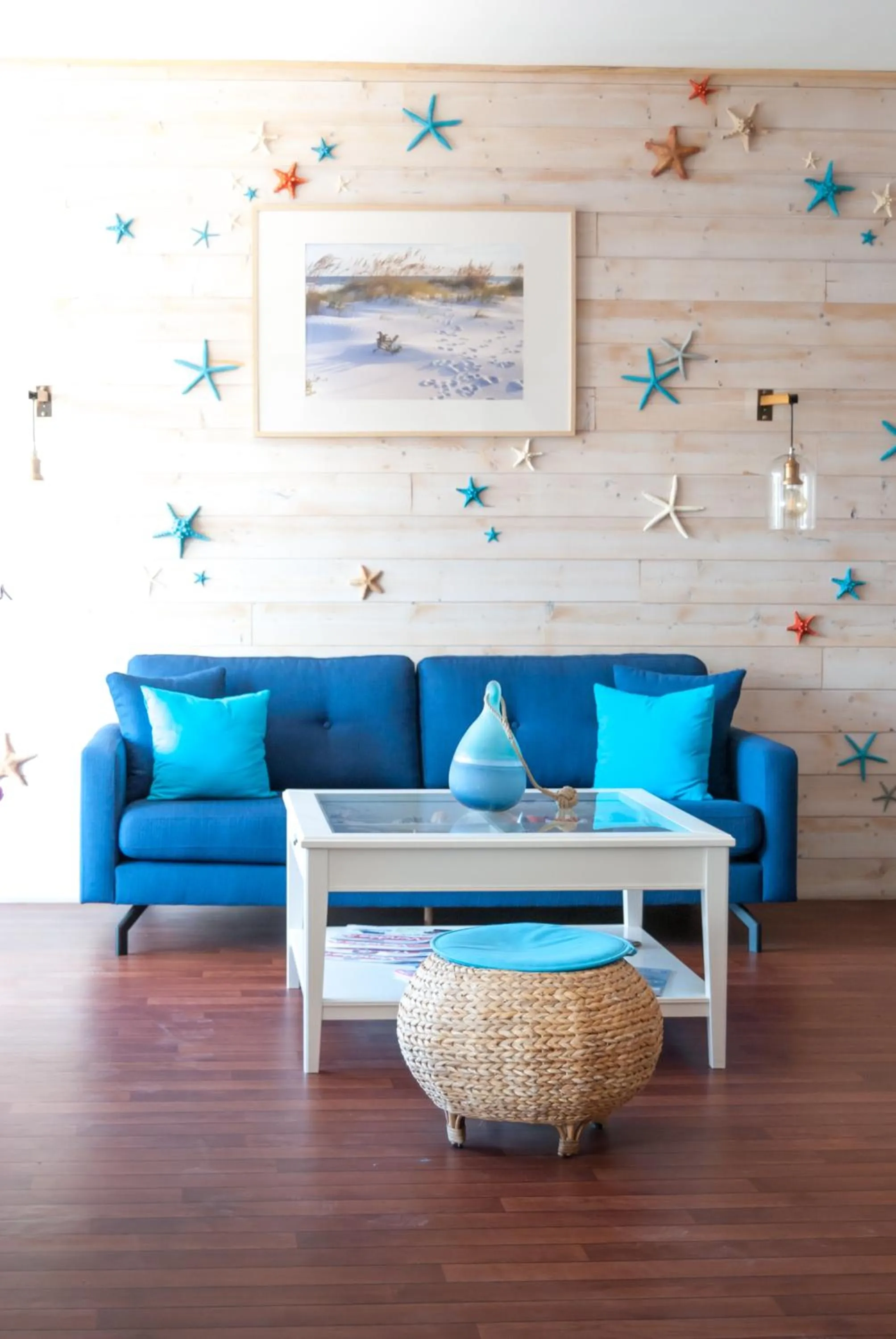 Decorative detail in Hotel La Cote Oceane- Bureau- 250 m plage