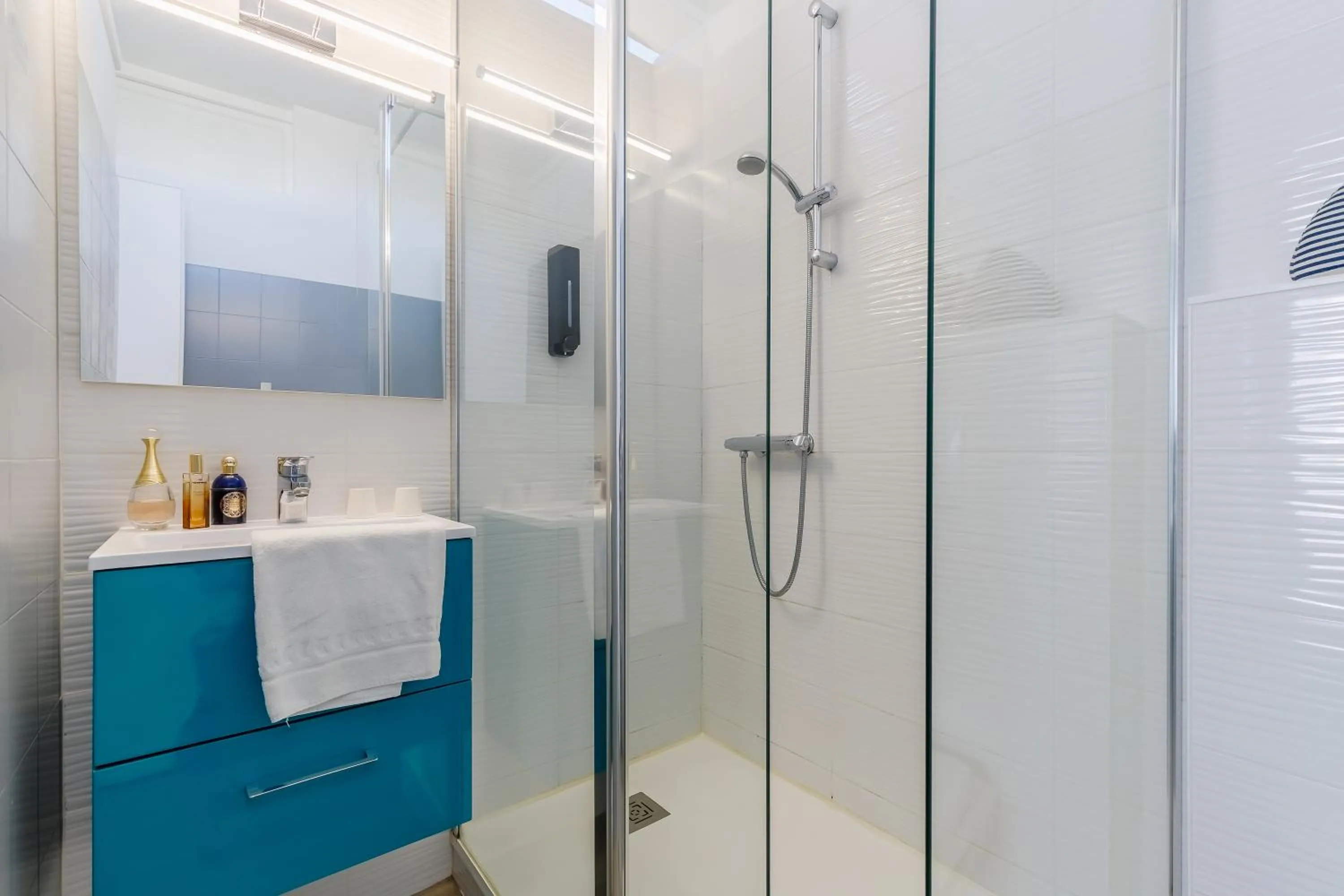 Bathroom in Hotel La Cote Oceane - Saint Jean de Monts