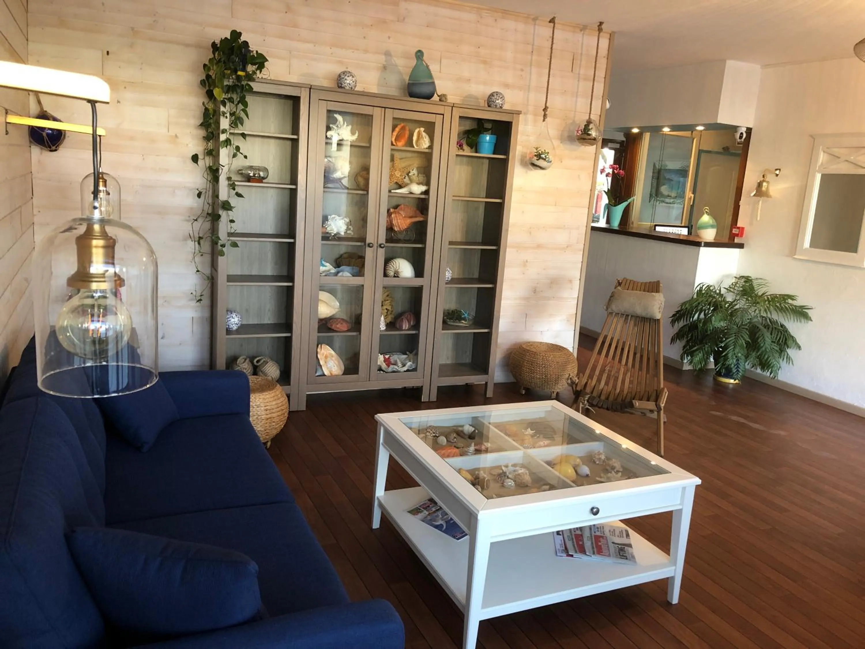 Seating area in Hotel La Cote Oceane- Bureau- 250 m plage