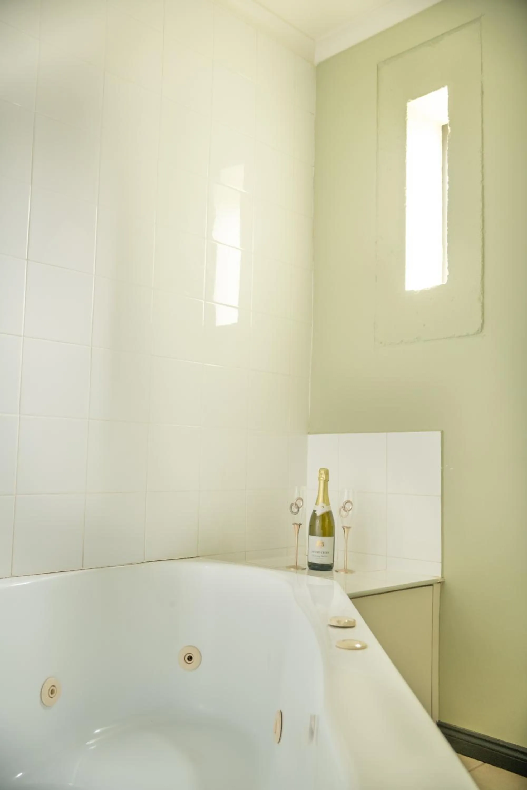 Bathroom in Kryal Castle Ballarat