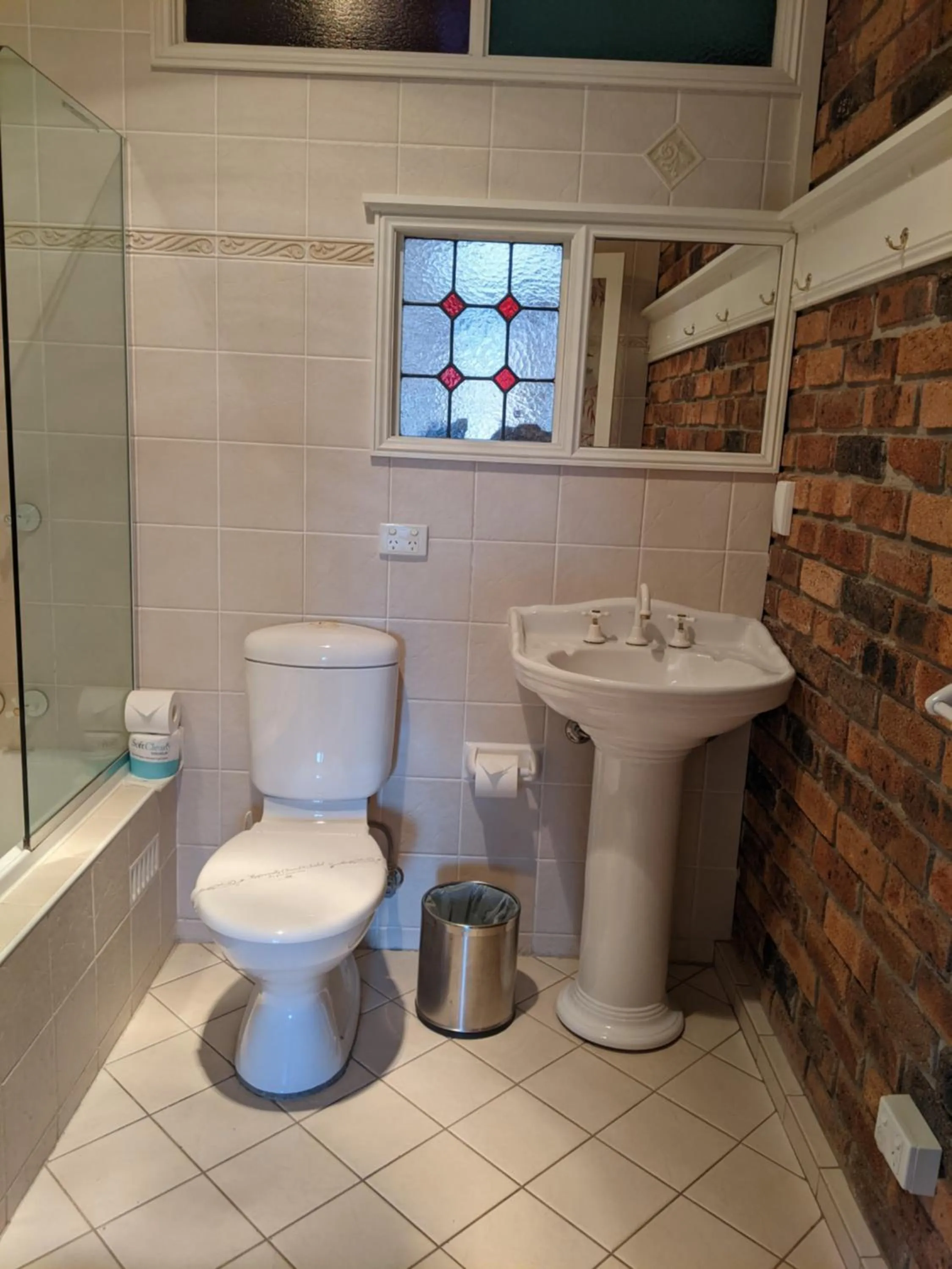 Bathroom in Ettalong Beach Tourist Resort