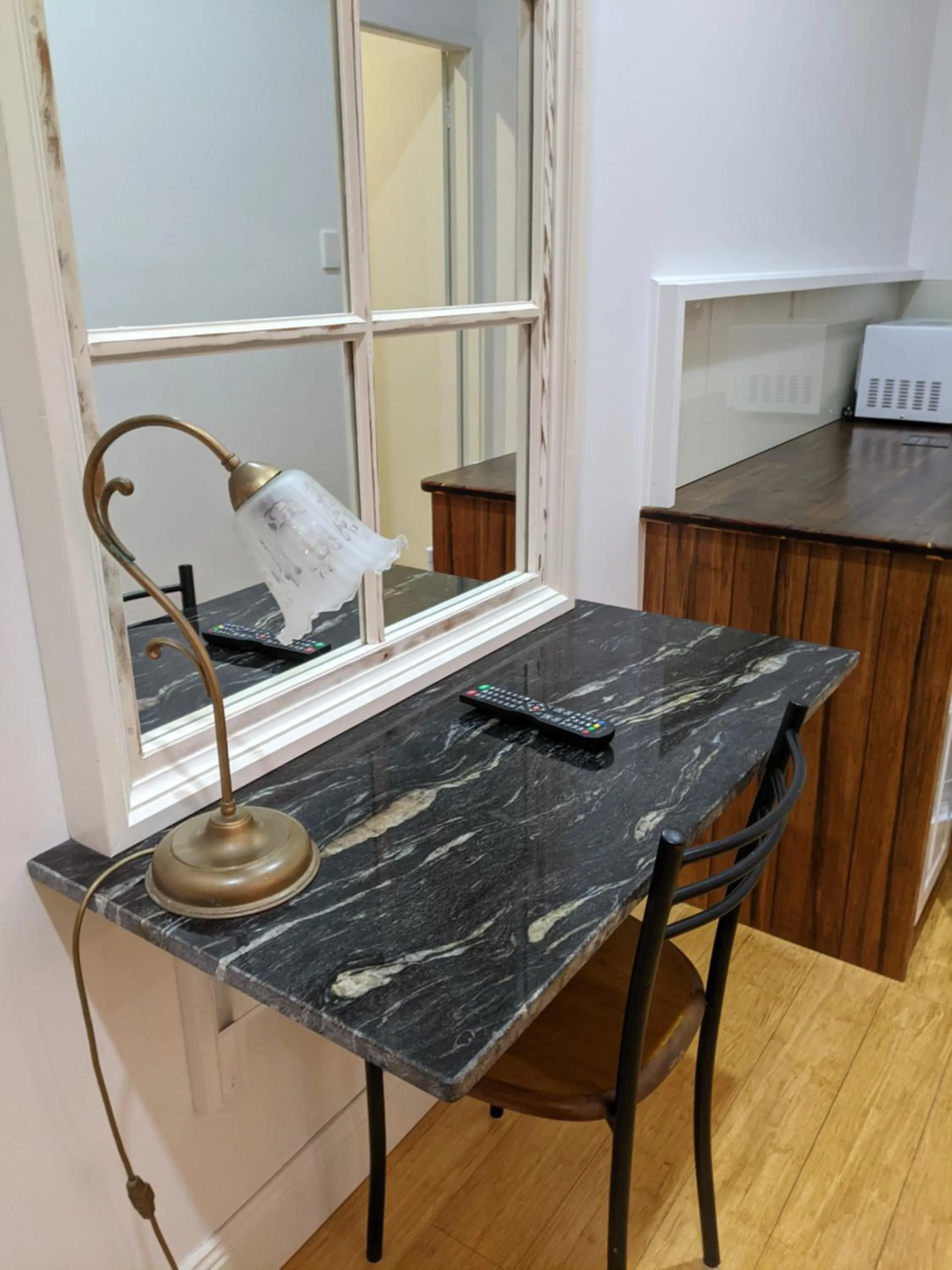 hair dresser in Ettalong Beach Tourist Resort