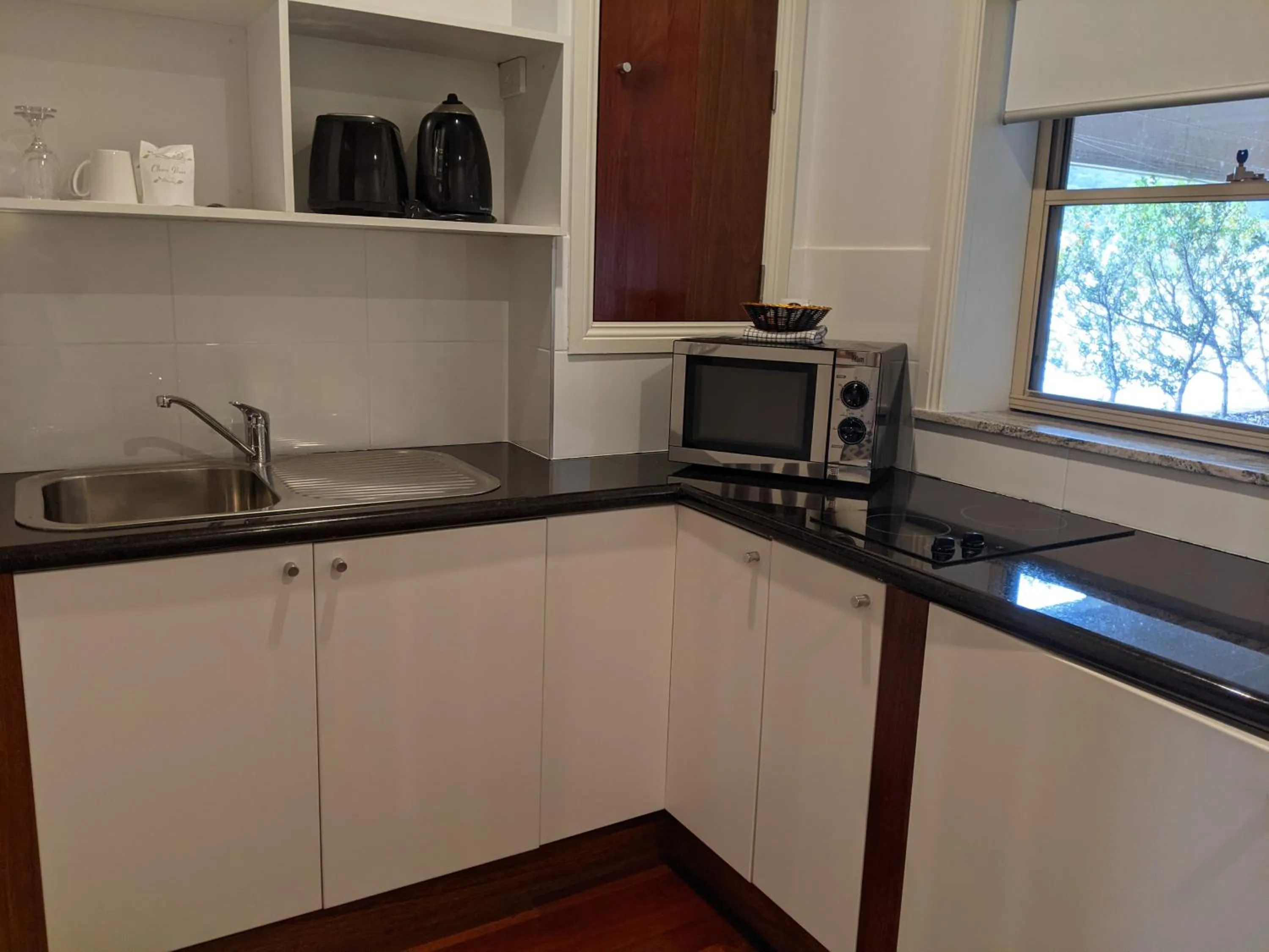 Kitchen or kitchenette in Ettalong Beach Tourist Resort