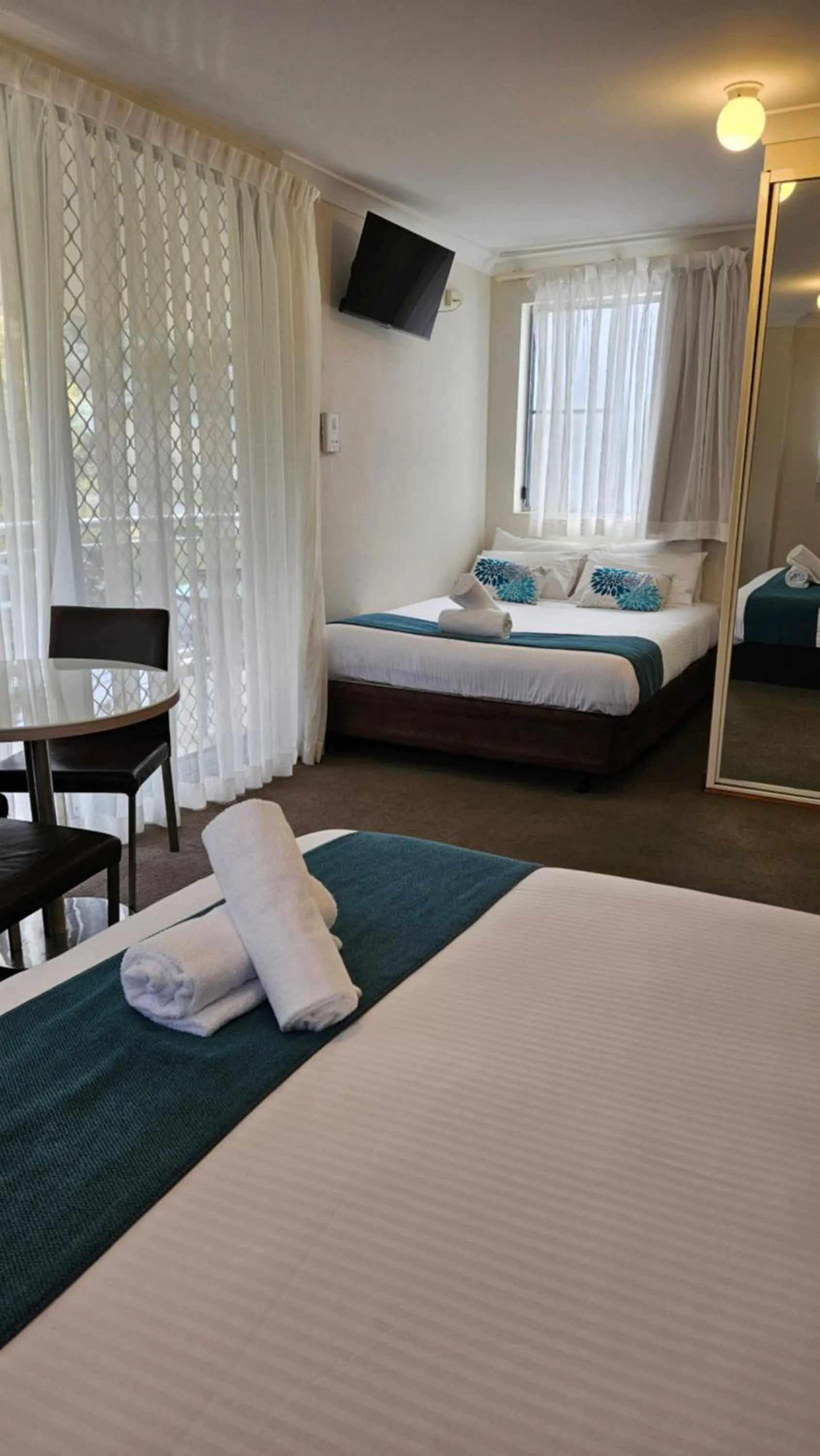 Bed in Copacabana Shores