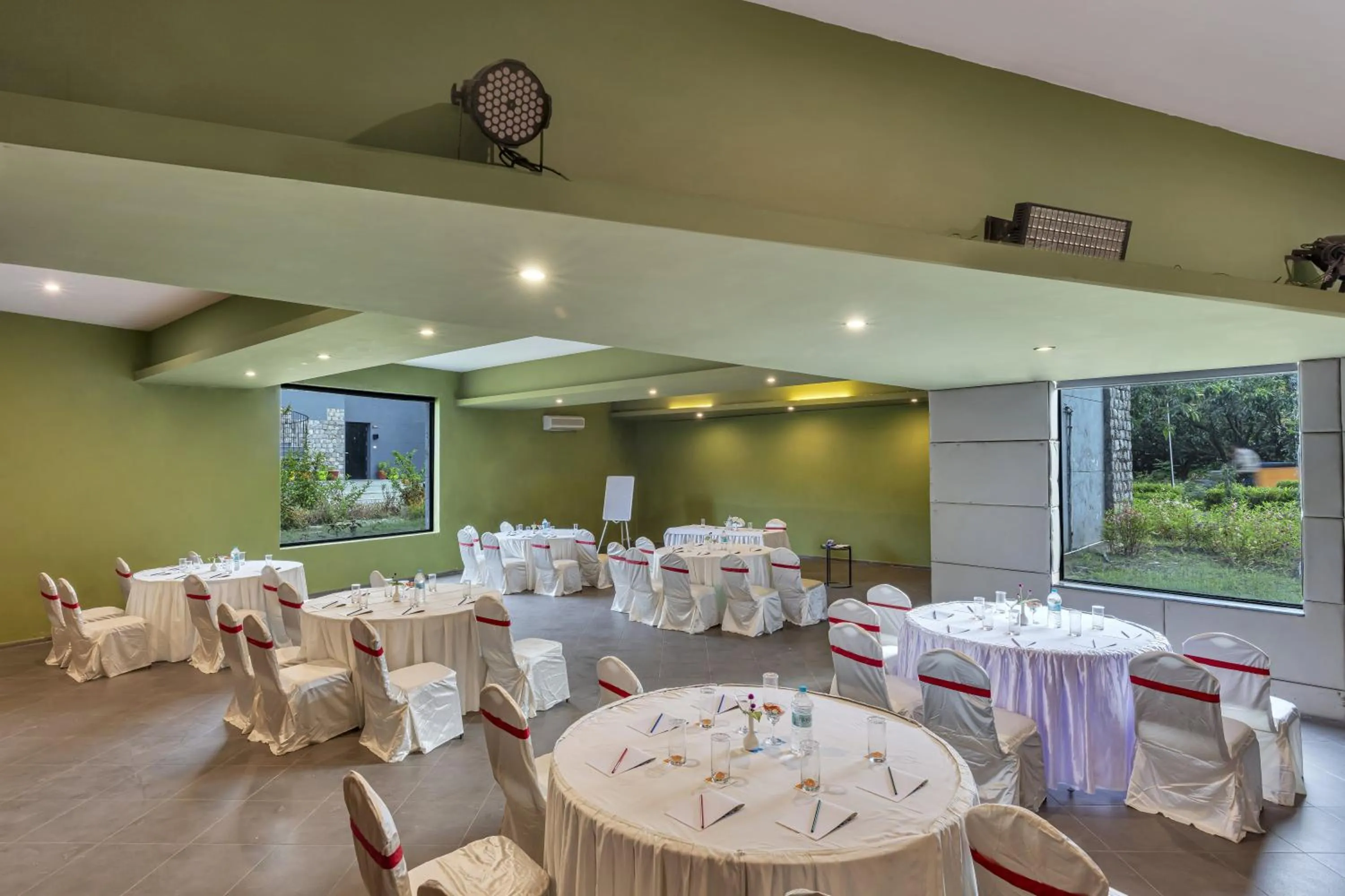 Meeting/conference room in Club Mahindra Corbett