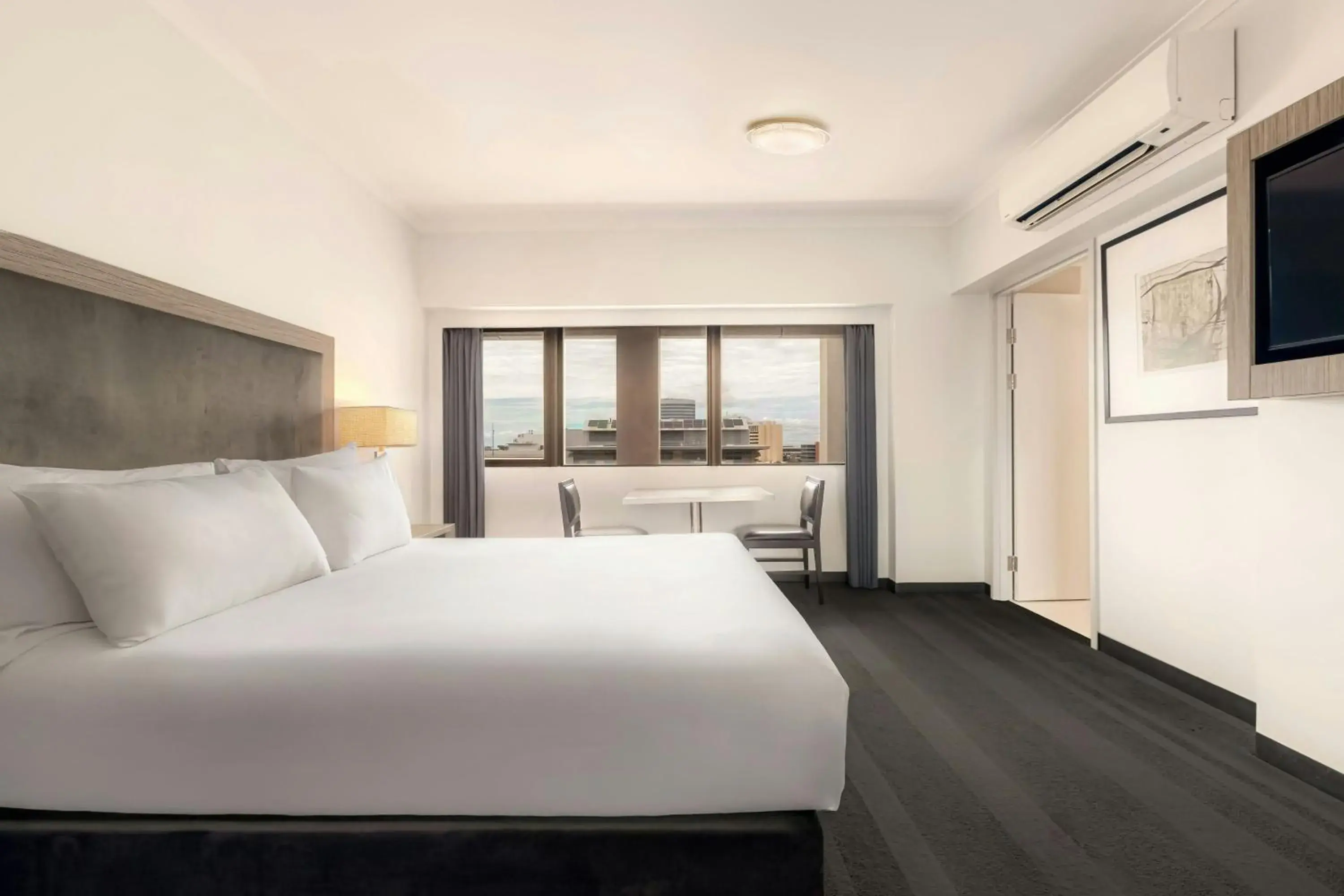 King Room with City View in Courtyard by Marriott Darwin King Room with City View in Courtyard by Marriott Darwin