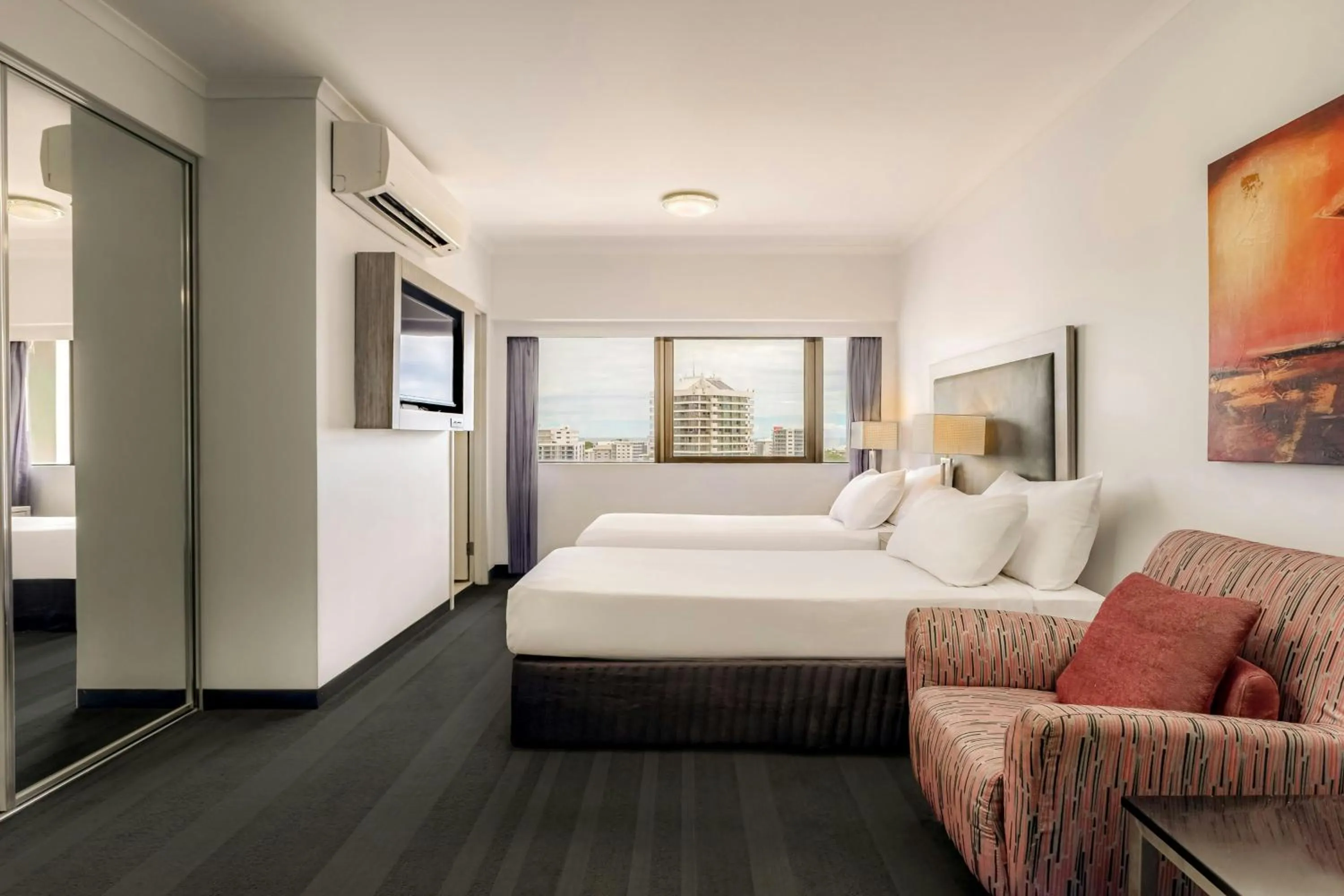 Photo of the whole room, Bed in Courtyard by Marriott Darwin