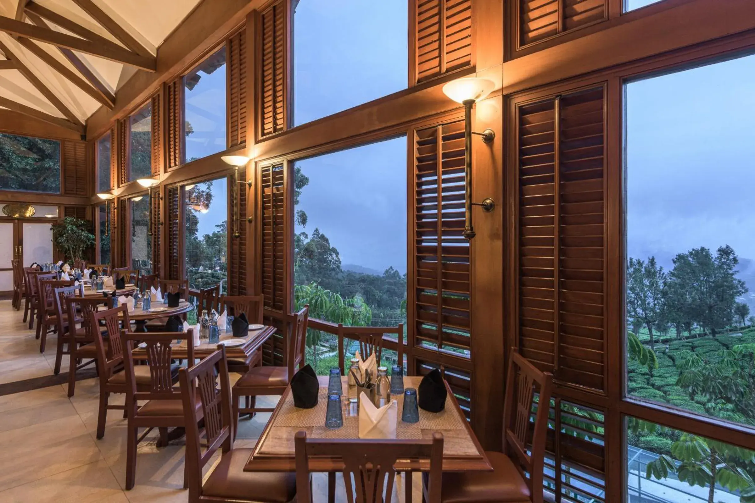 Restaurant/places to eat in Club Mahindra Lake View Munnar Restaurant/places to eat in Club Mahindra Lake View Munnar
