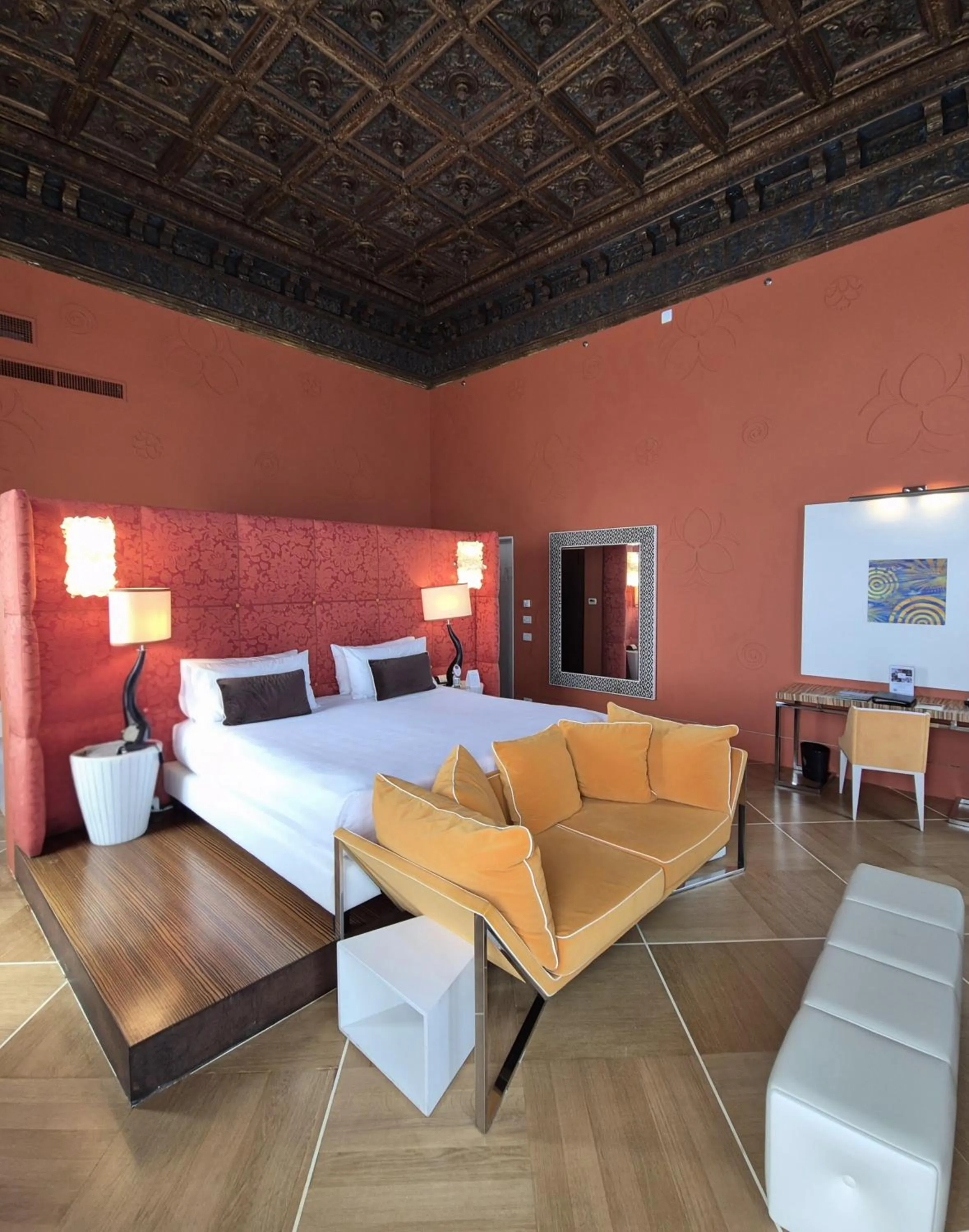 Bedroom, Bed in Sina Centurion Palace