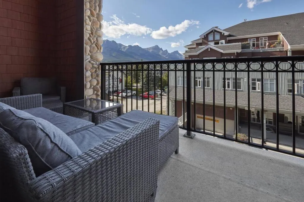 Sundance Suite - Beautiful Condo With Open Pool And Hot Tub