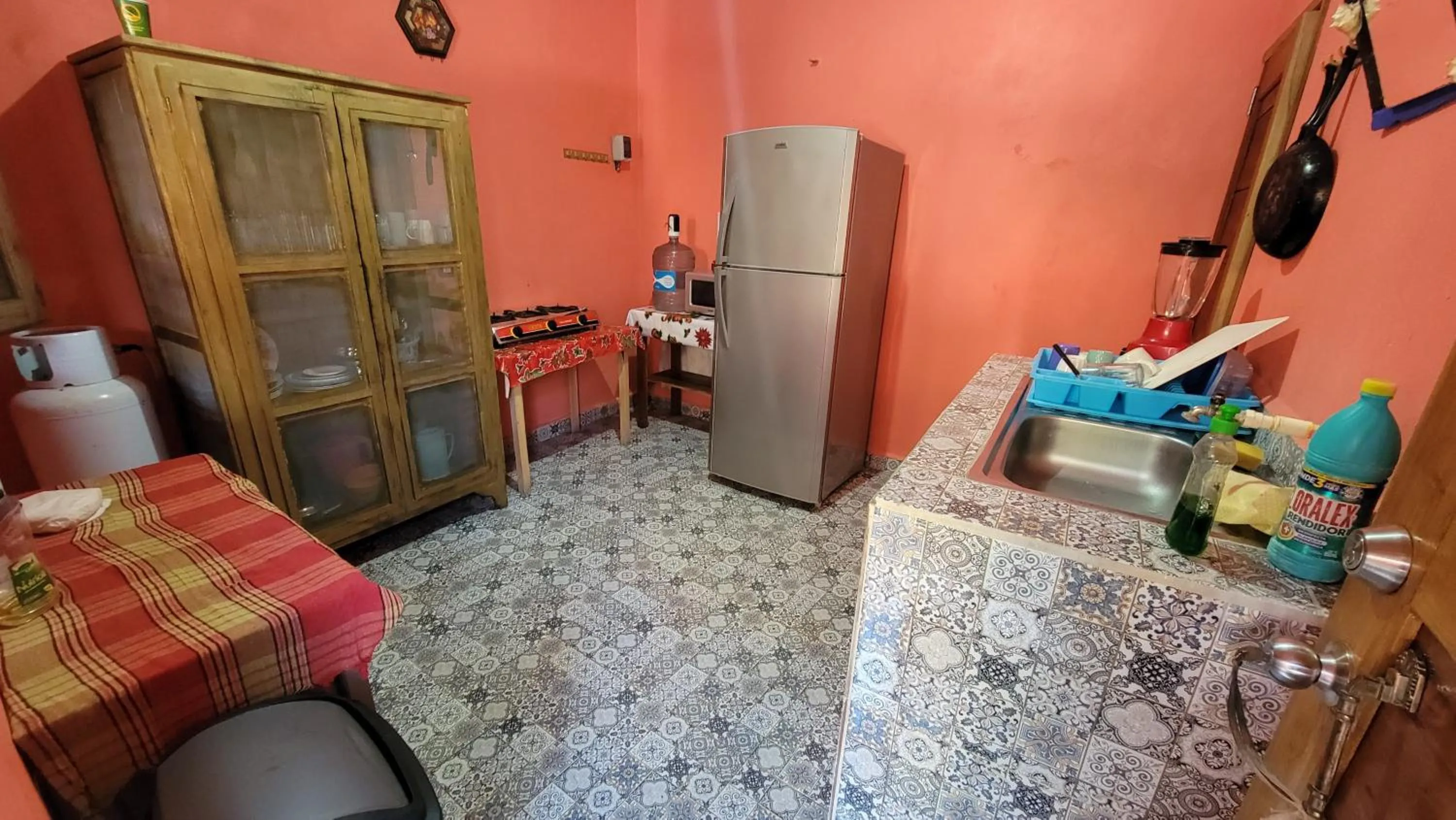 Communal kitchen in Casa Coral