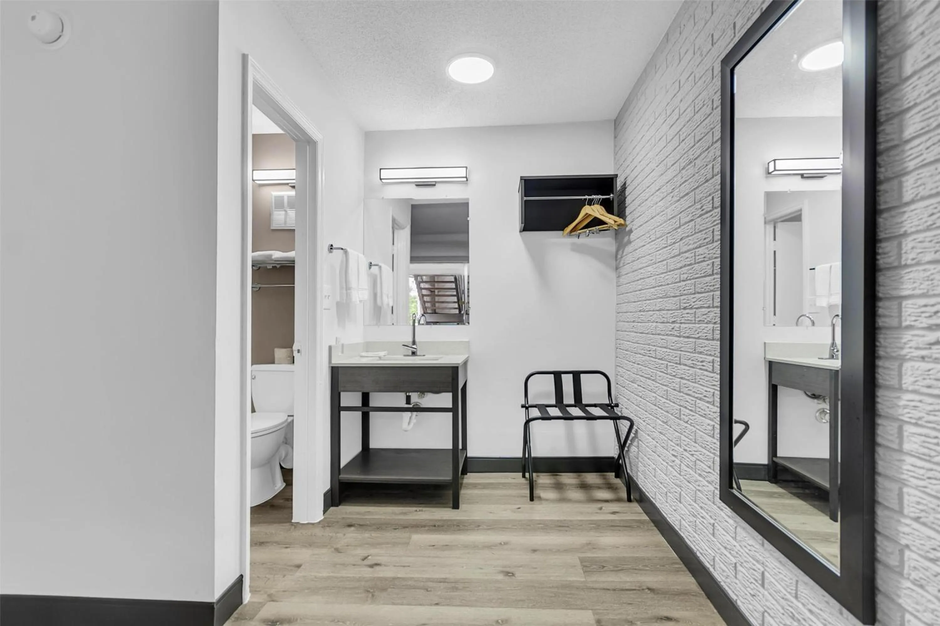 Bathroom in Motel 6 Summerville, SC Charleston