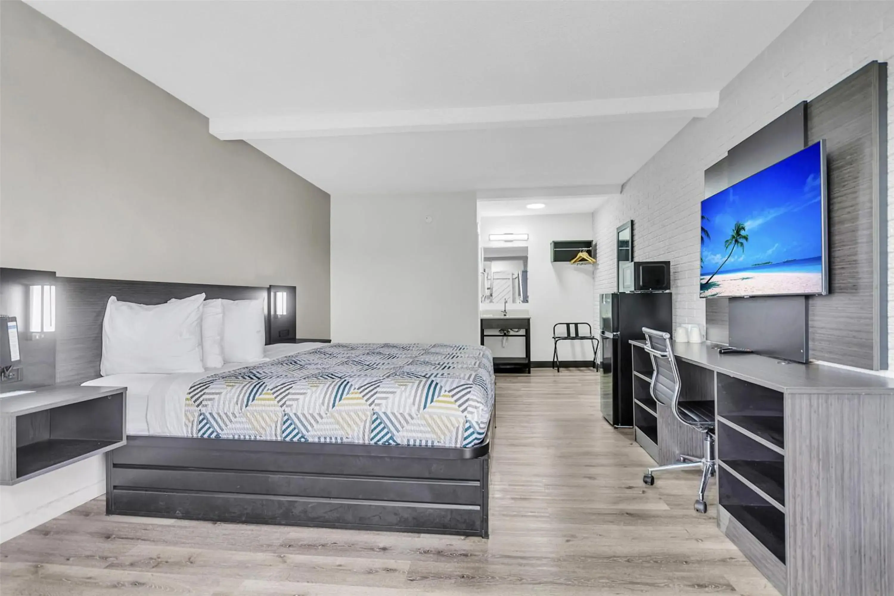 Bedroom, Bed in Motel 6 Summerville, SC Charleston Bedroom, Bed in Motel 6 Summerville, SC Charleston