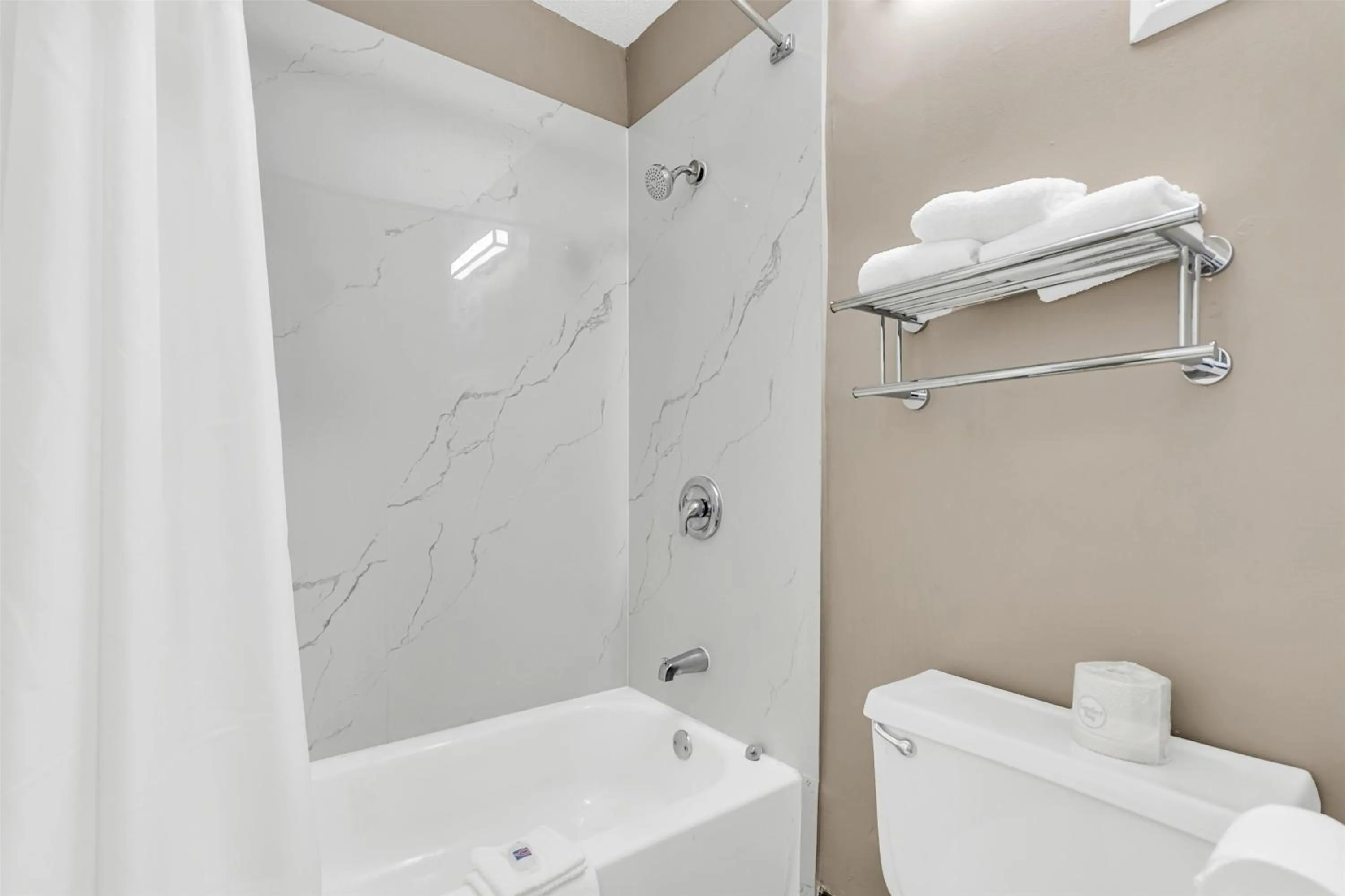 Bathroom in Motel 6 Summerville, SC Charleston