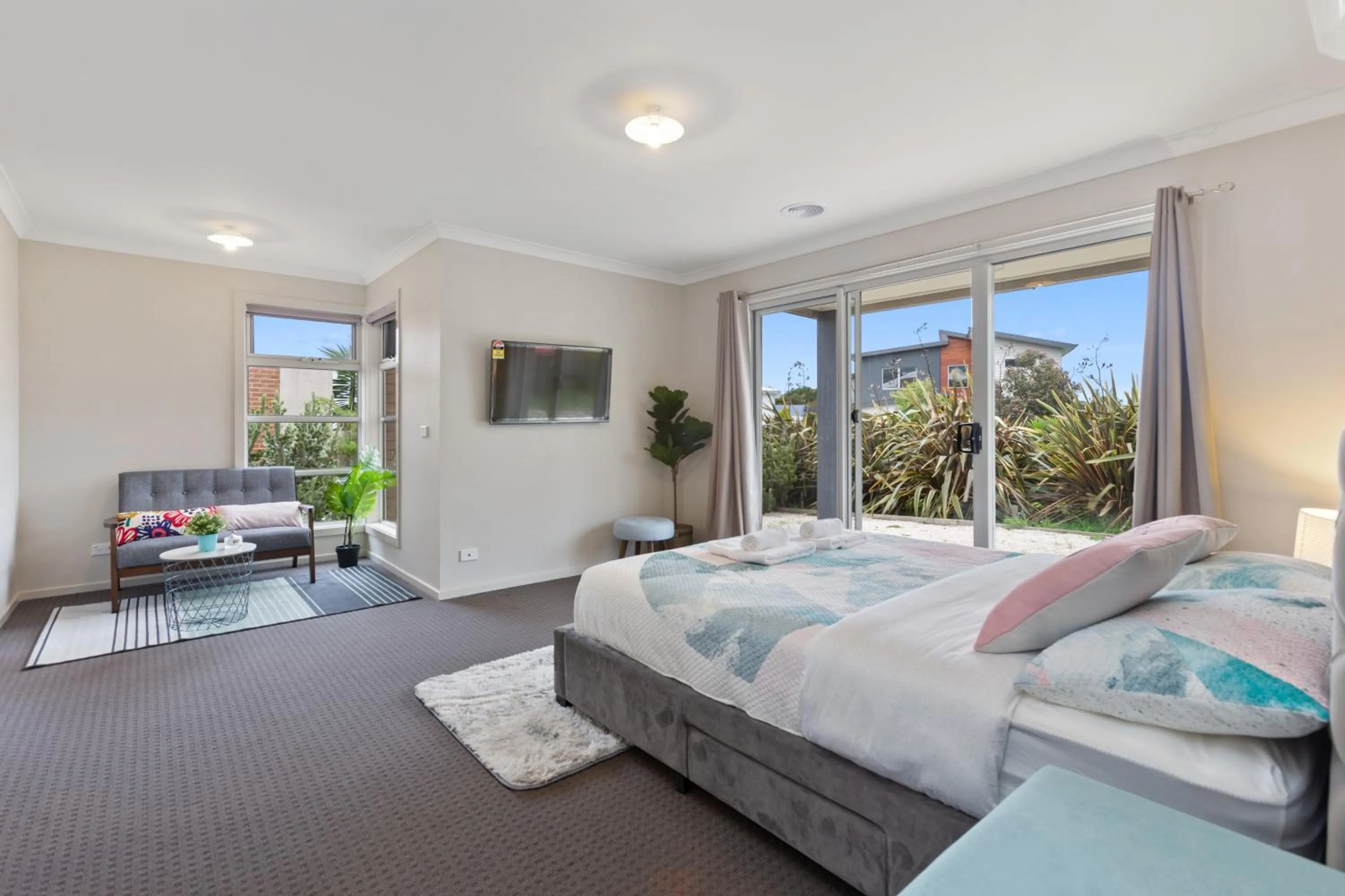 Bed in 32 Scenic Apollo