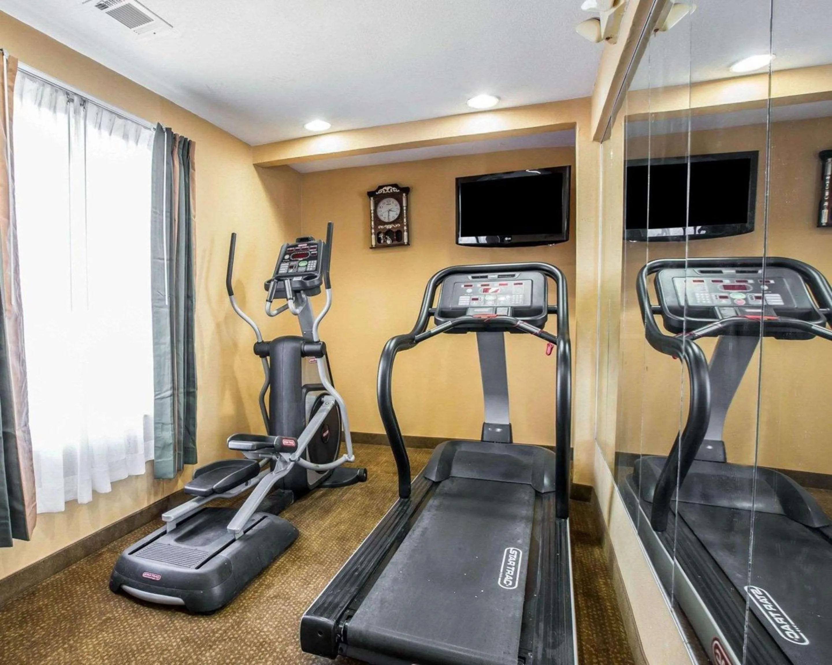 Fitness centre/facilities in Quality Inn Greenwood Hwy 25
