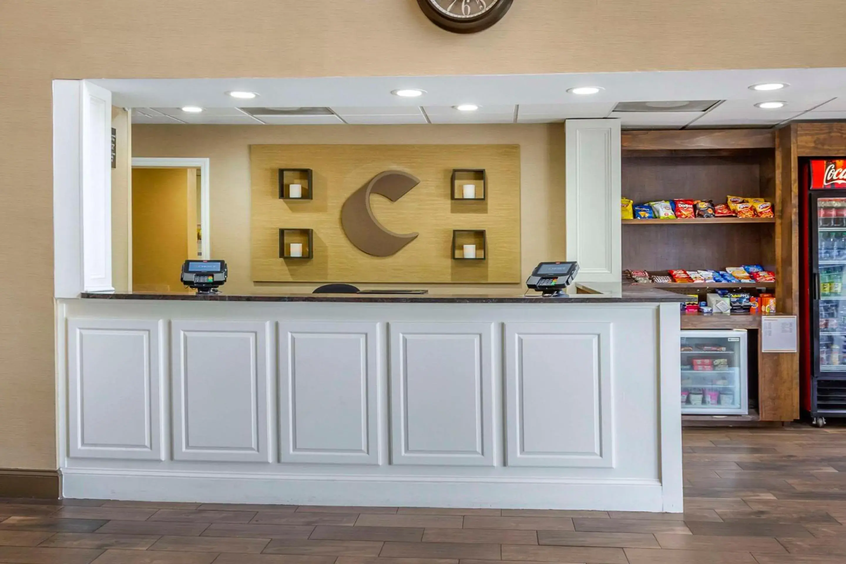 Lobby or reception in Comfort Suites At the University Lobby or reception in Comfort Suites At the University
