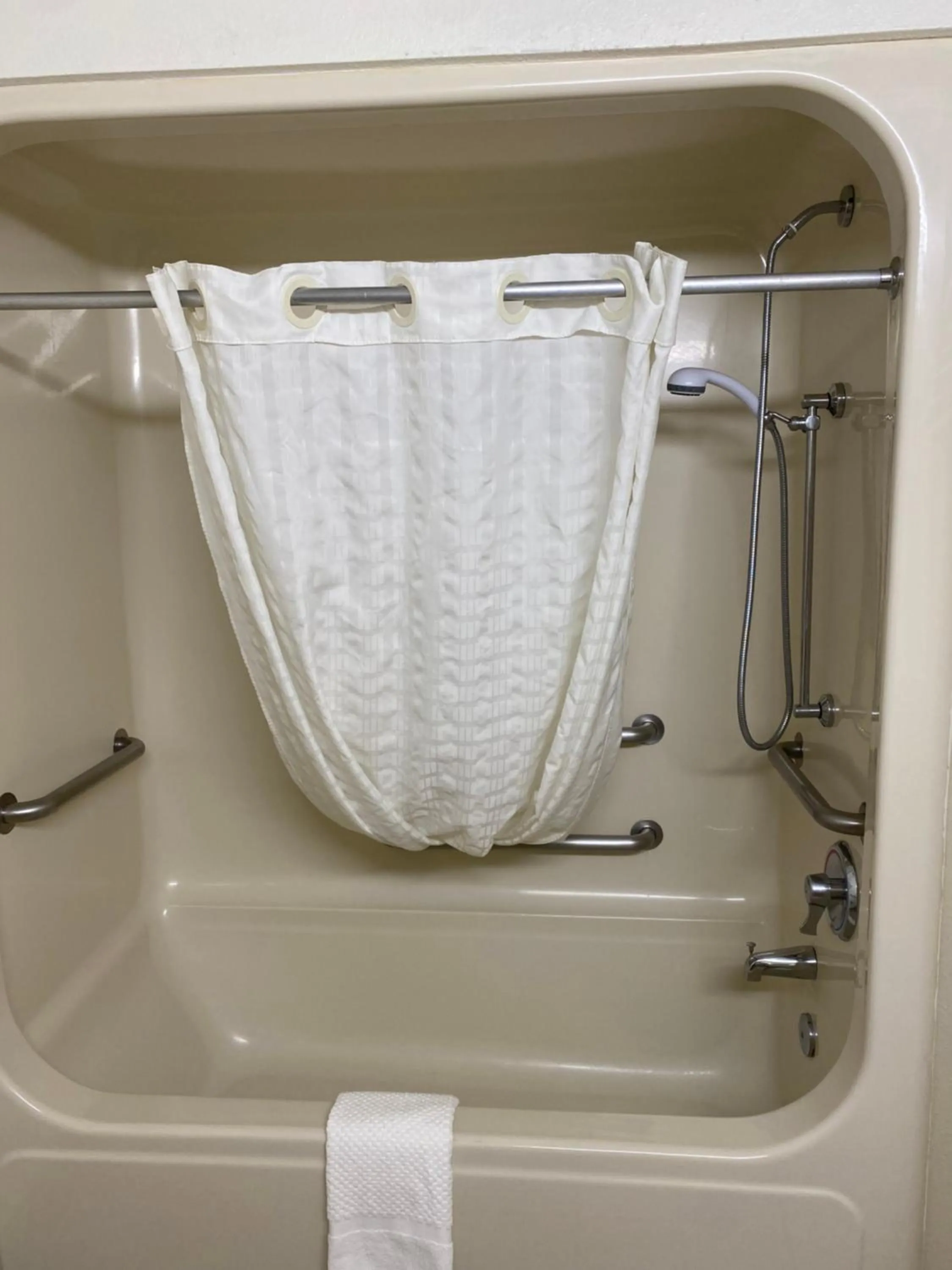 Bathroom in Quality Inn Surfside Myrtle Beach