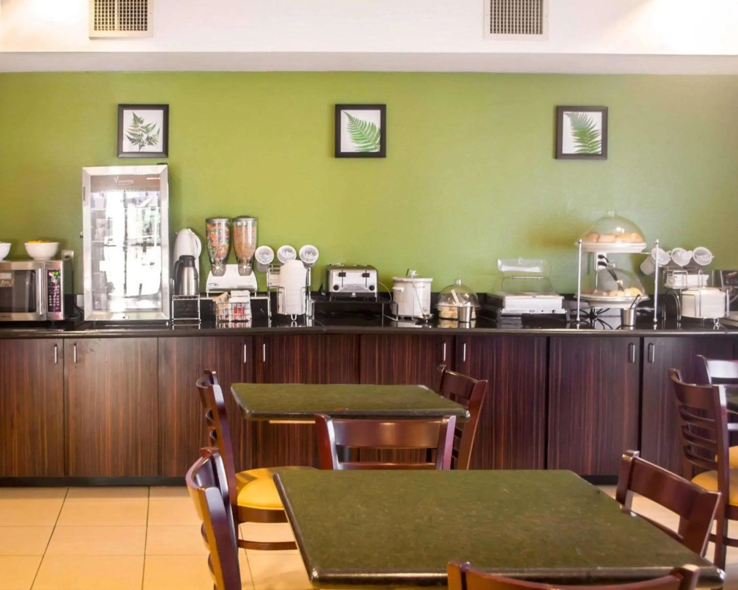 Restaurant/places to eat in Quality Inn Conway Northwest Restaurant/places to eat in Quality Inn Conway Northwest