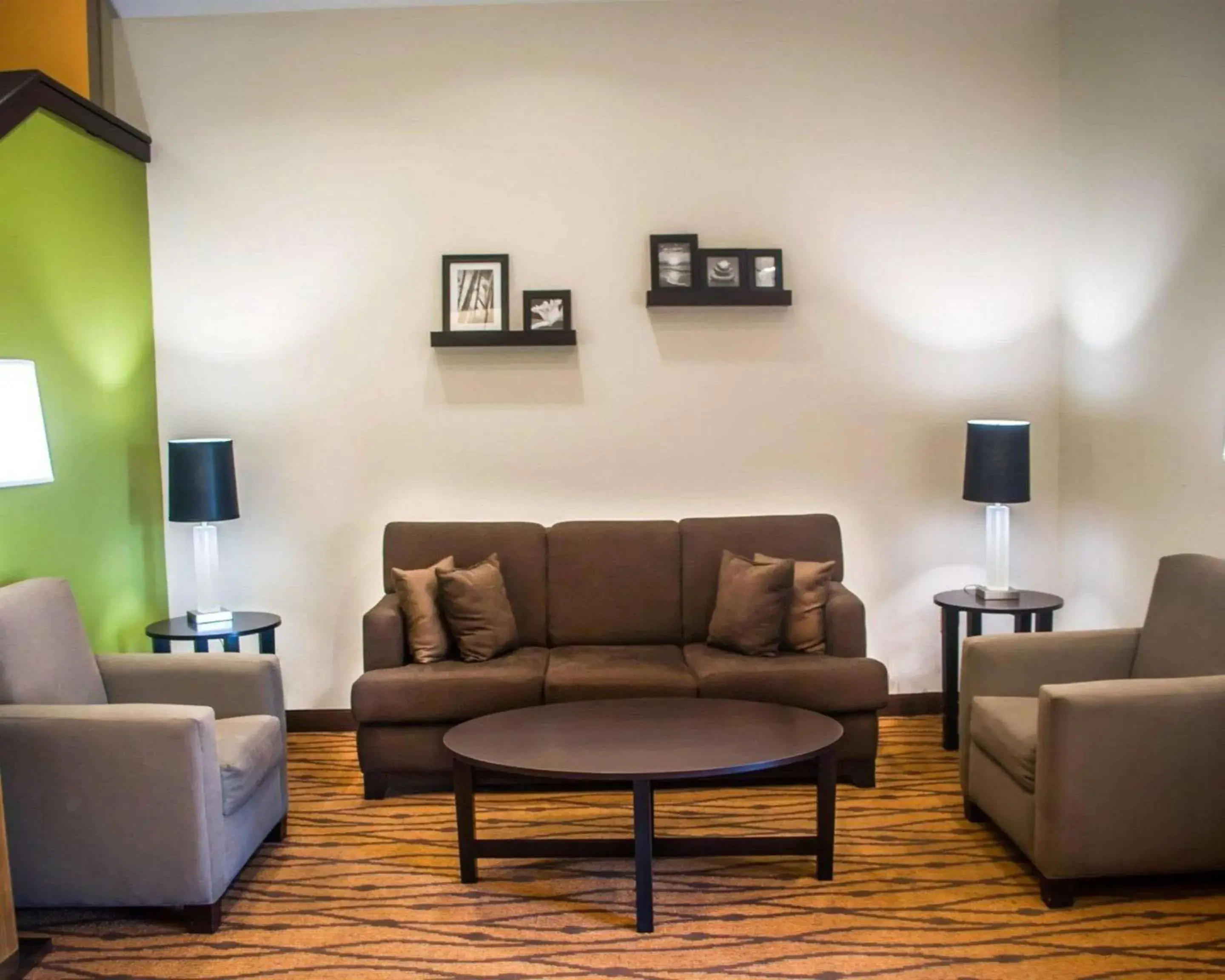 Lobby or reception in Quality Inn Conway Northwest Lobby or reception in Quality Inn Conway Northwest