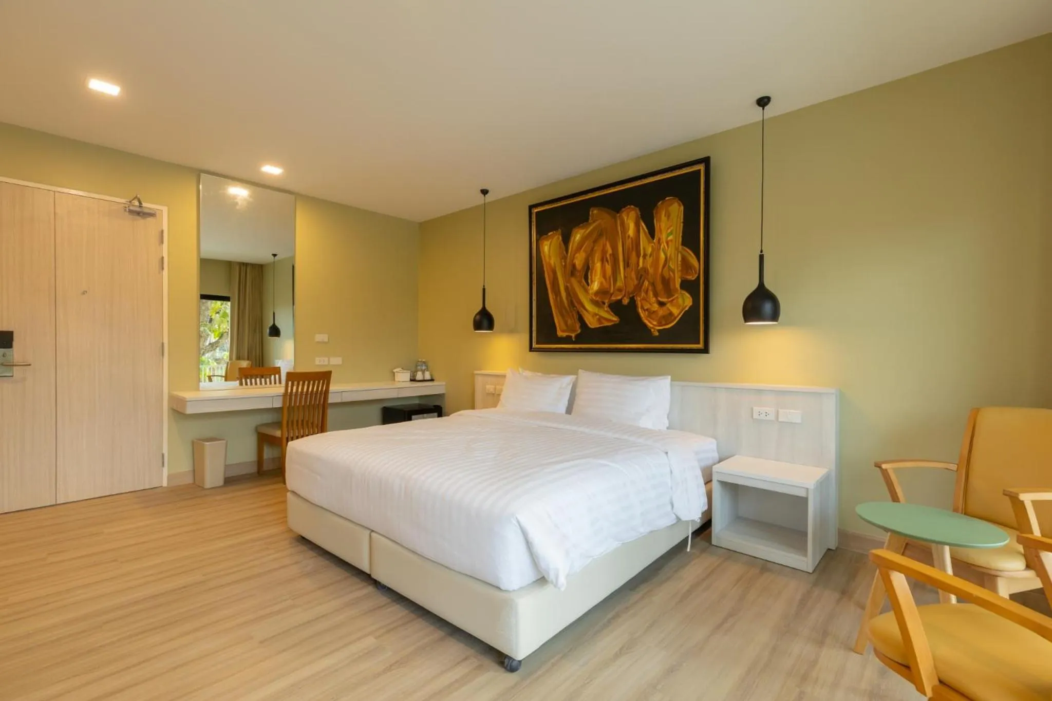 Photo of the whole room, Bed in Porestva Hotel Sriracha