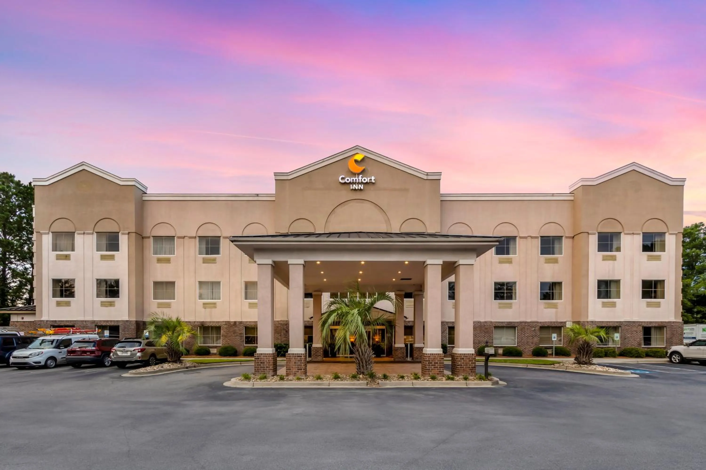 Property building in Comfort Inn Summerville - Charleston